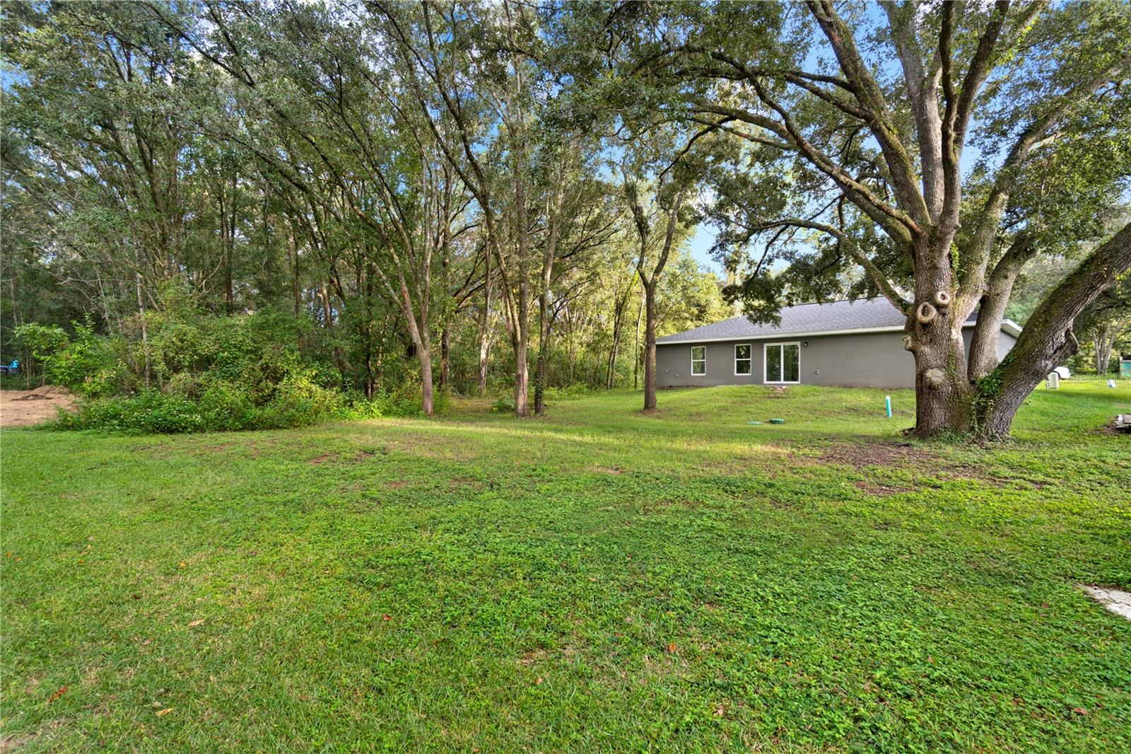 RAINBOW LAKES ESTATE - Residential