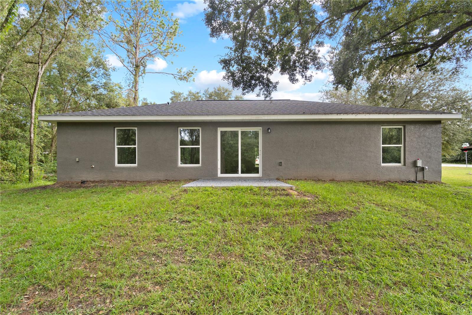 RAINBOW LAKES ESTATE - Residential