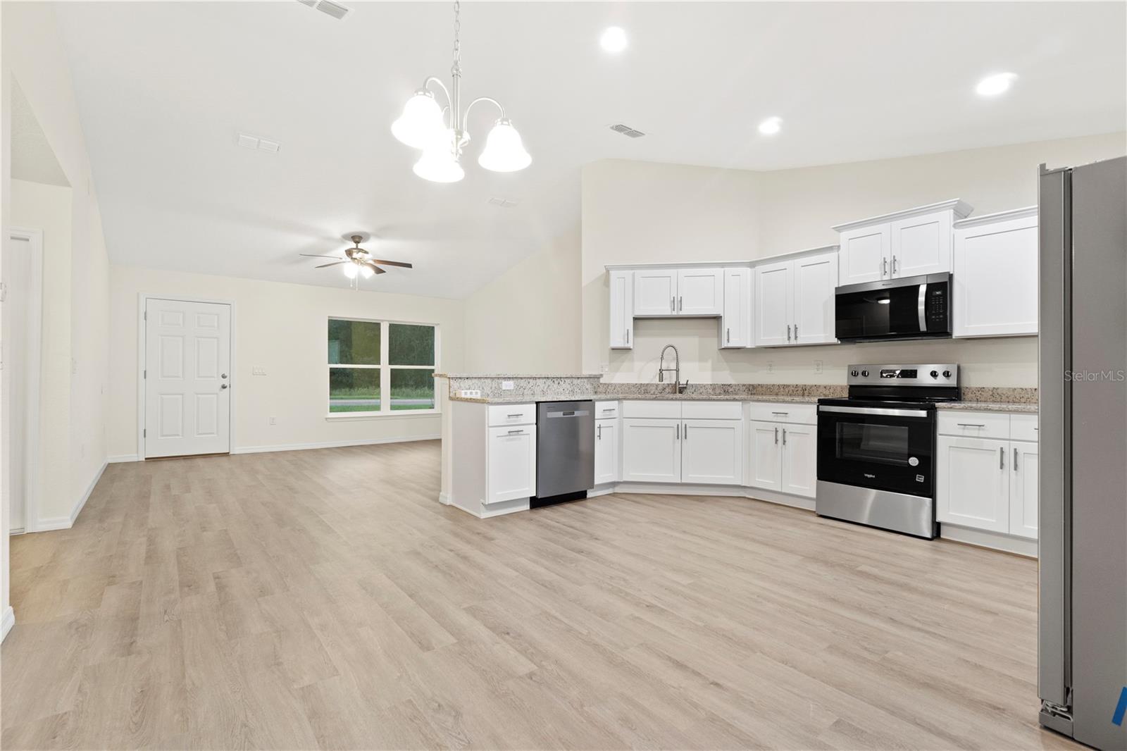 RAINBOW LAKES ESTATE - Residential