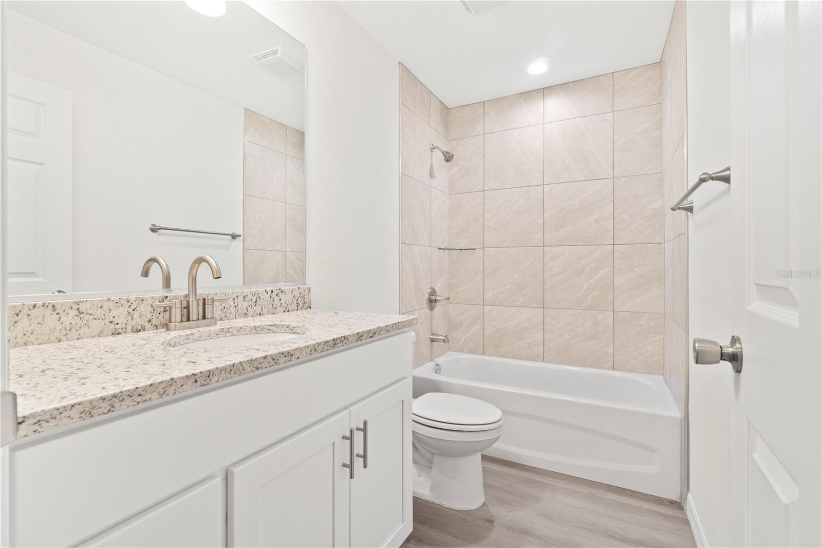 RAINBOW LAKES ESTATE - Residential