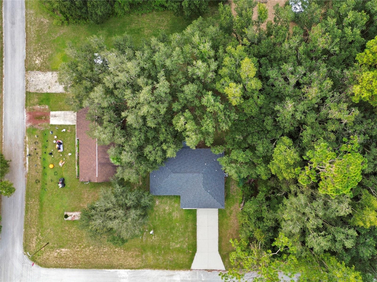 RAINBOW LAKES ESTATE - Residential