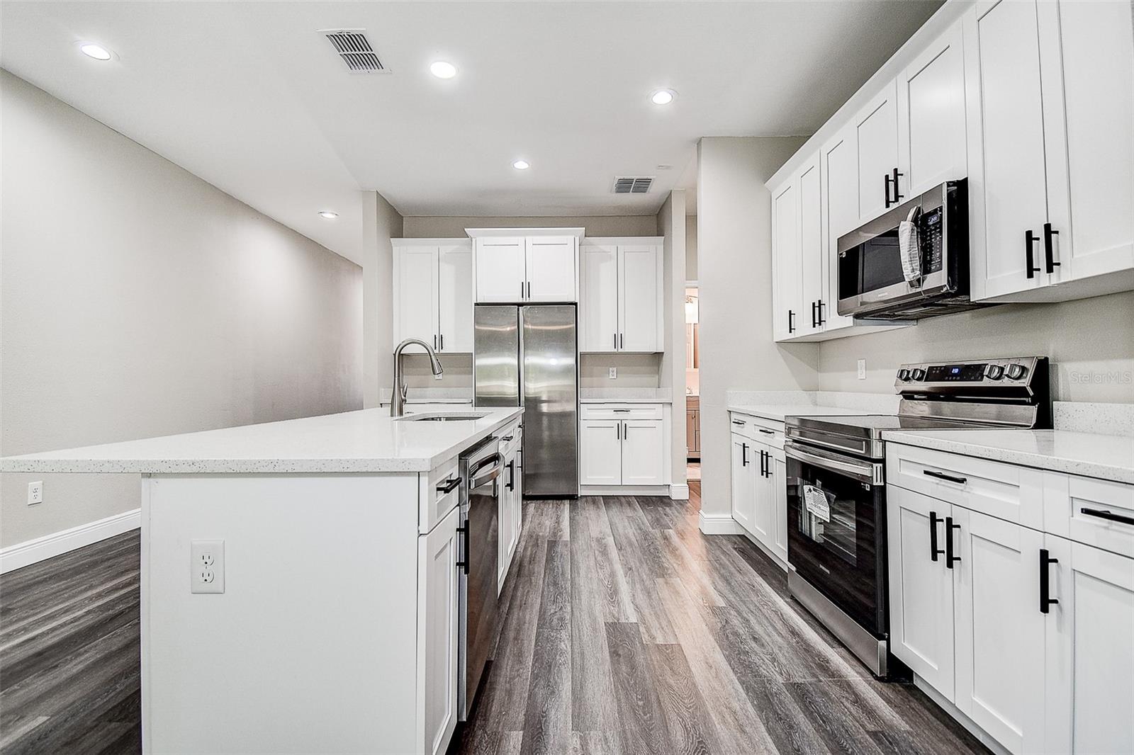 KANAWAHA VILLAGE - Residential