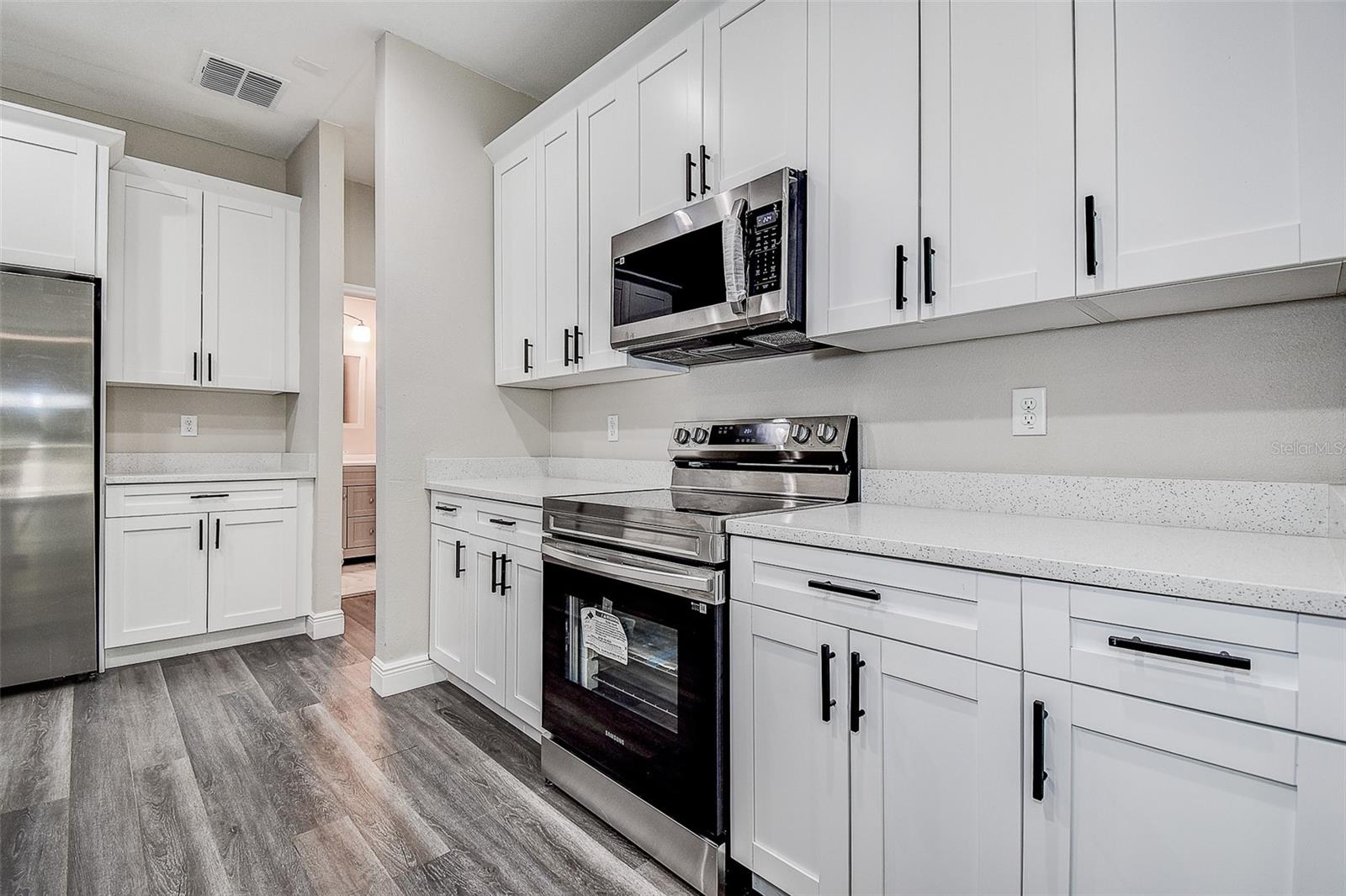 KANAWAHA VILLAGE - Residential