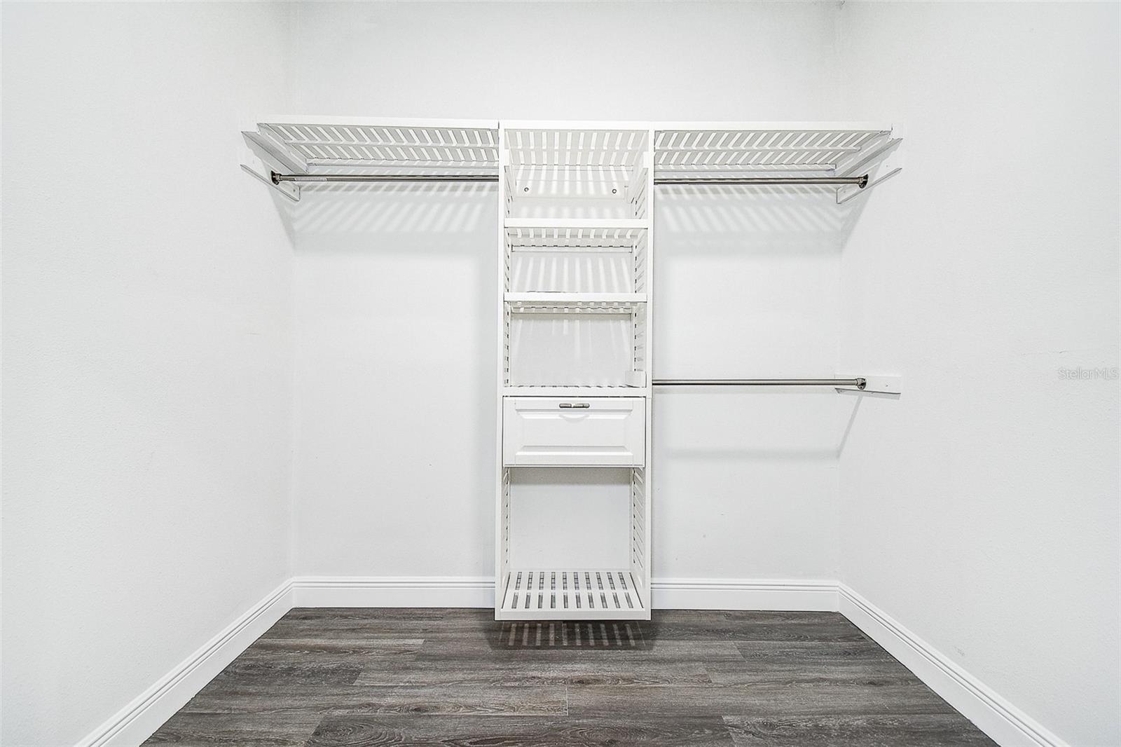 KANAWAHA VILLAGE - Residential