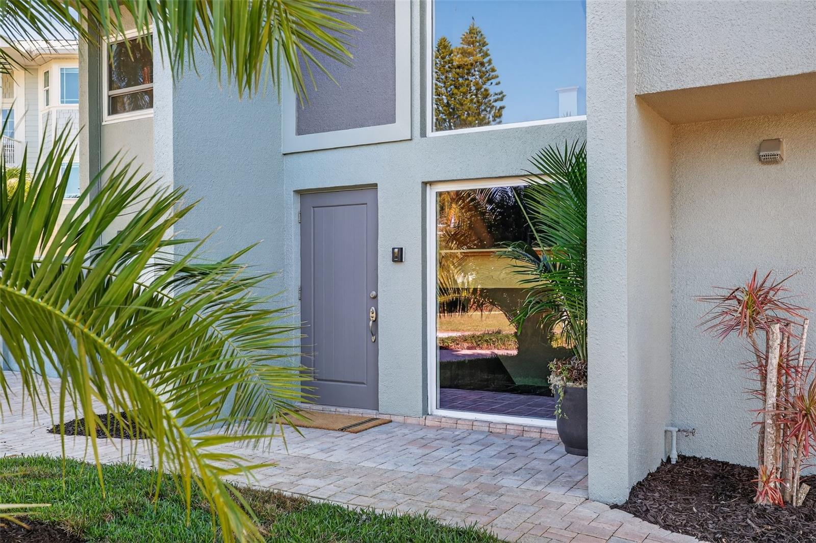 BAHIA SHORES 4TH ADD - Residential