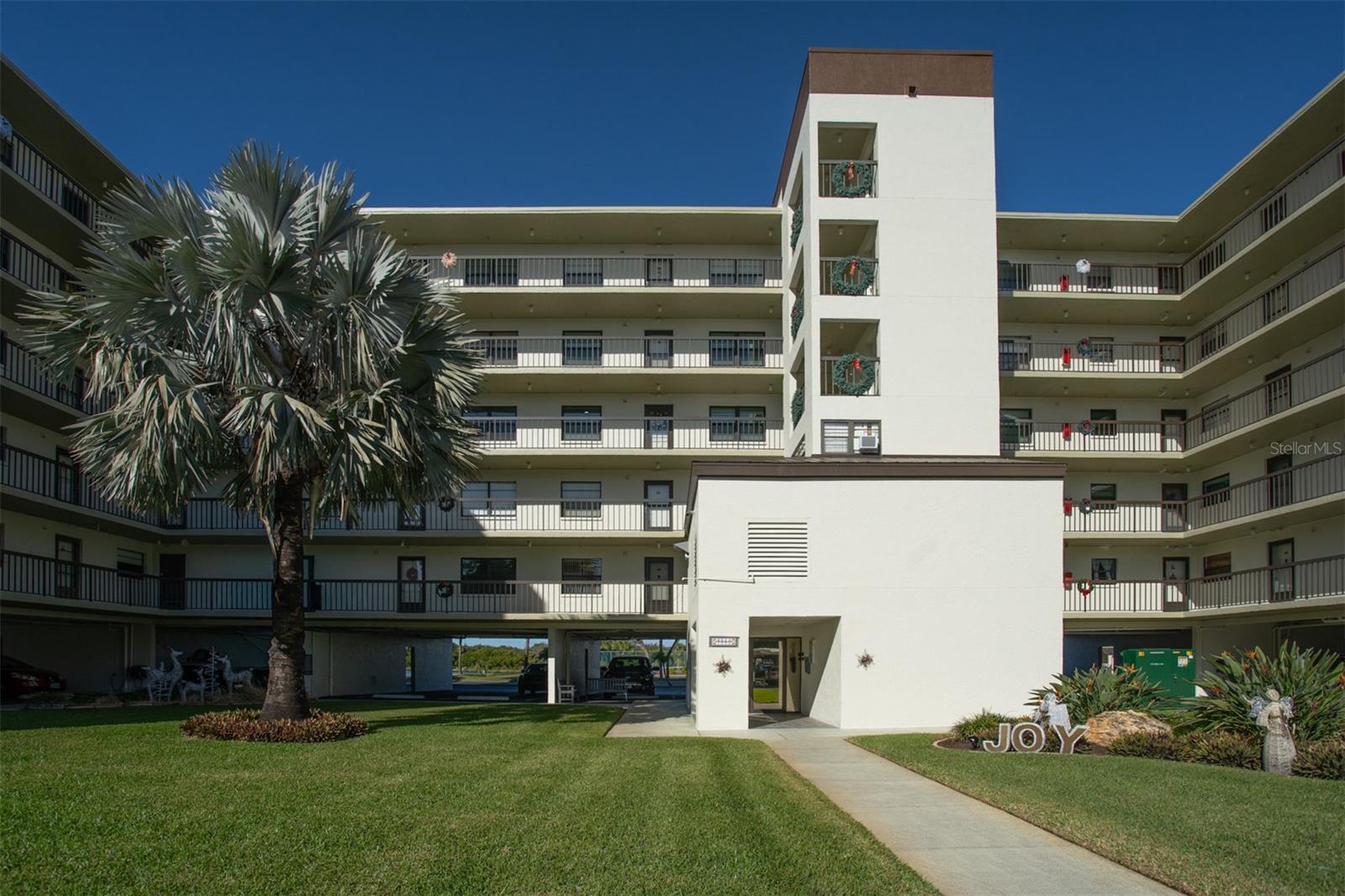 THE PALMS OF LONG BAYOU - Residential