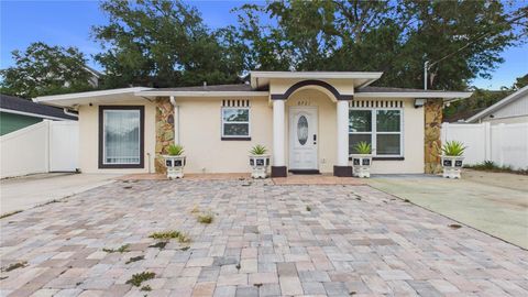Photo of 8721 N Orangeview Avenue, Tampa, FL 33617 (MLS # TB8510073)