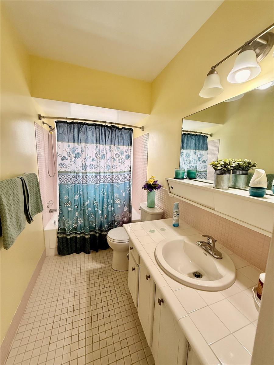 WINTER HAVEN HARBOUR APTS CONDO - Residential