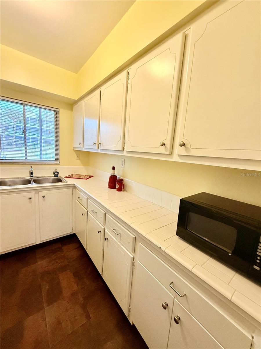 WINTER HAVEN HARBOUR APTS CONDO - Residential