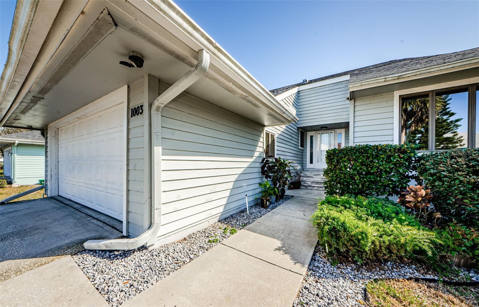 1003 LAKE AVOCA DRIVE