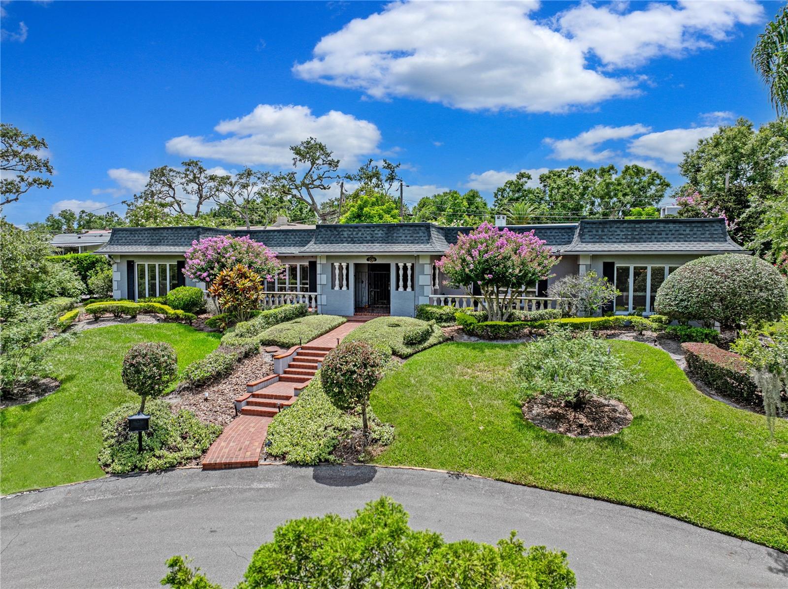 1249 LAKE POINT DRIVE