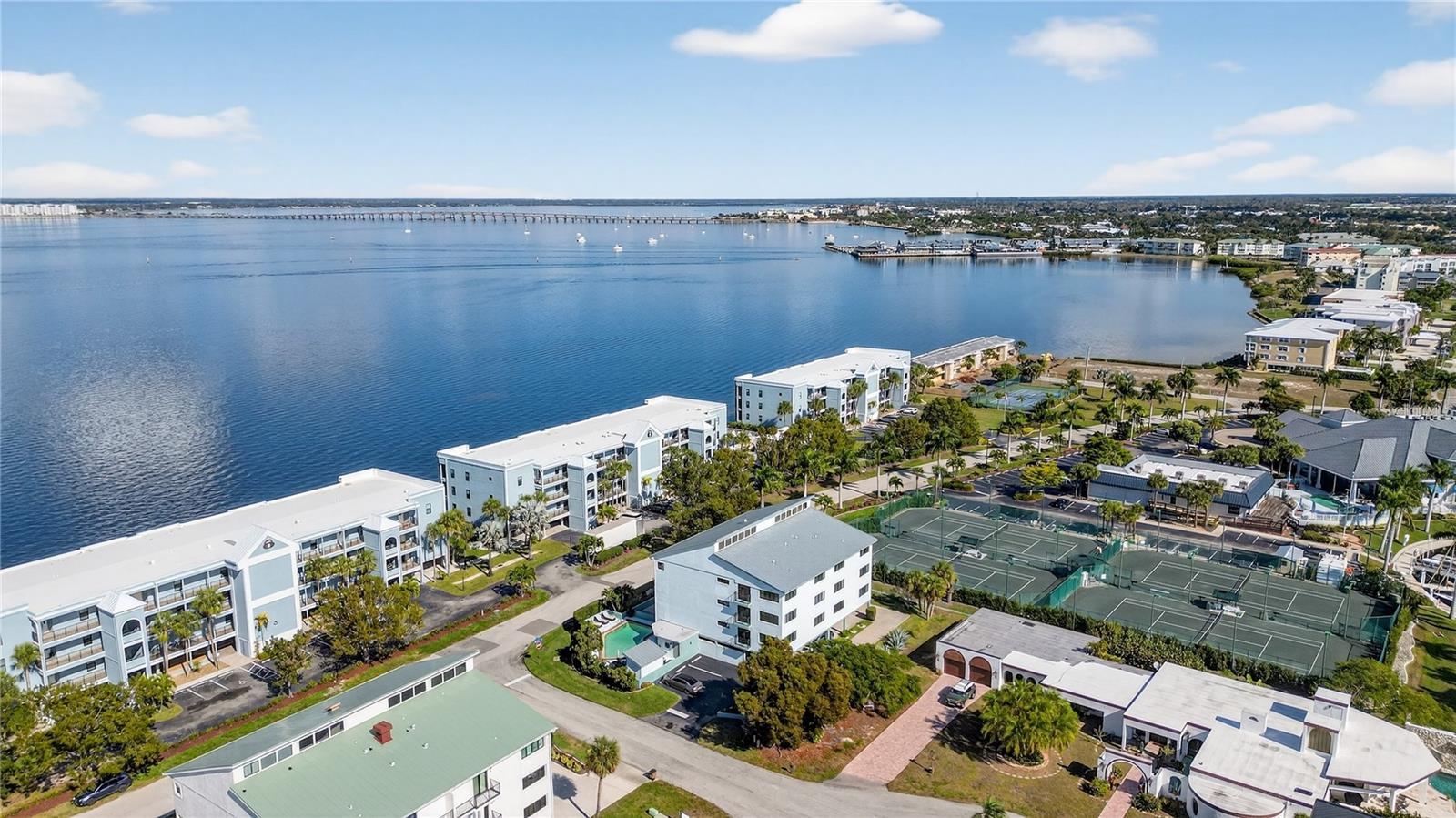 ISLES CLUB - Residential