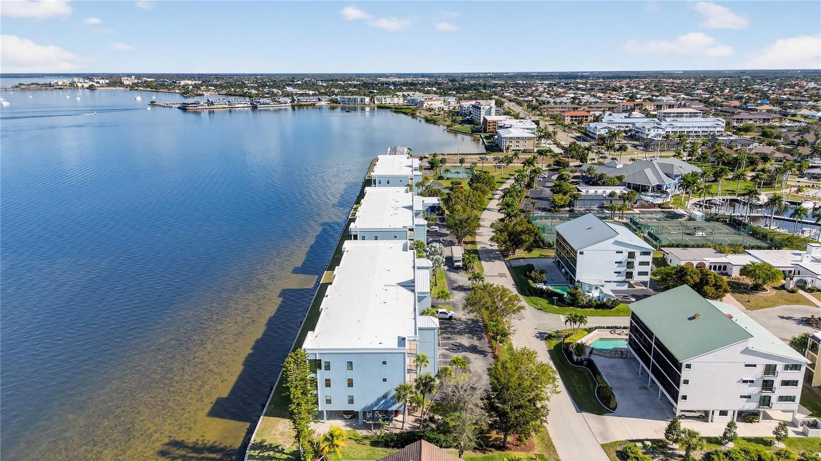 ISLES CLUB - Residential