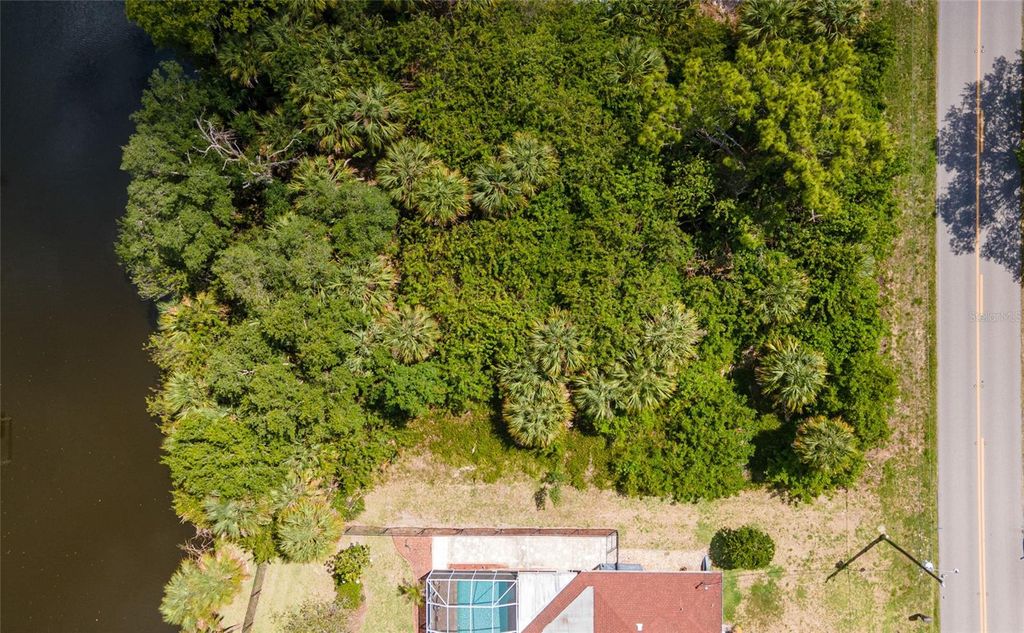 Photo of 1020 Eppinger Drive, Port Charlotte, FL 33953 (MLS # D6139420)