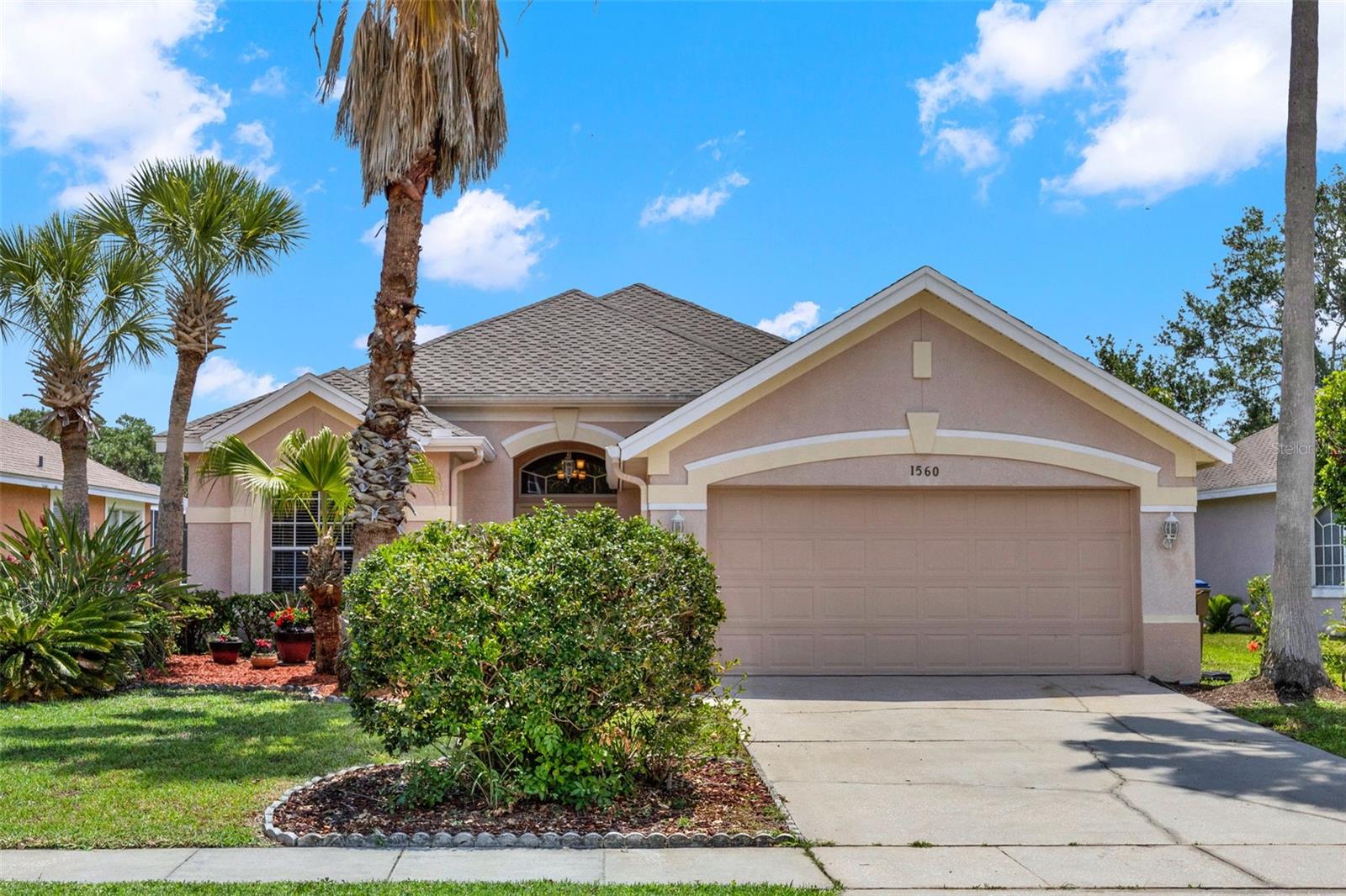 1560 THE OAKS BOULEVARD