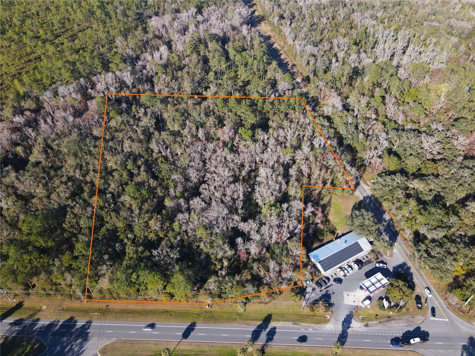 102 NE HIGHWAY 441