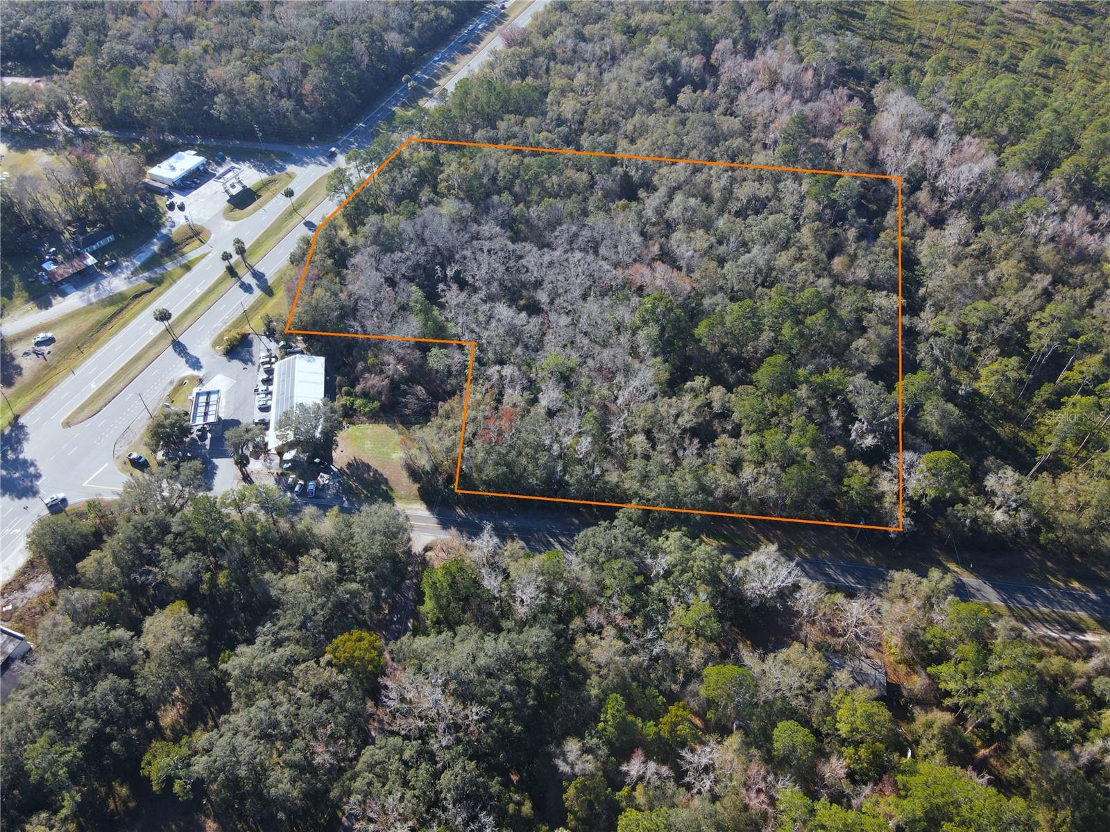 102 NE HIGHWAY 441