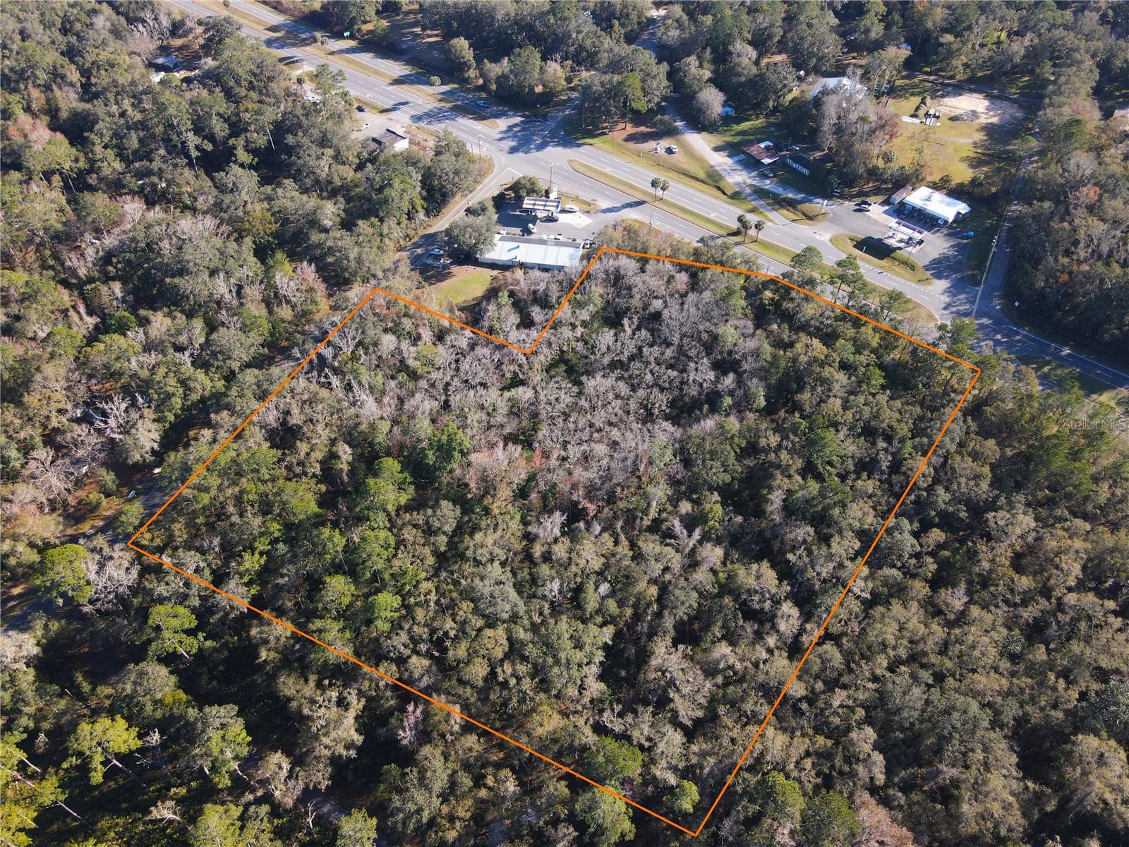 102 NE HIGHWAY 441