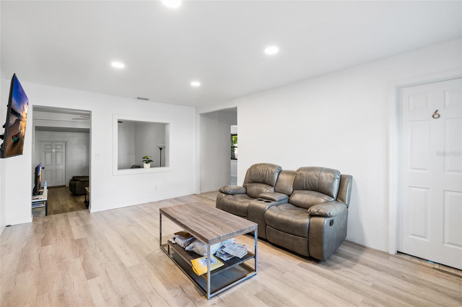 2227 19TH STREET S