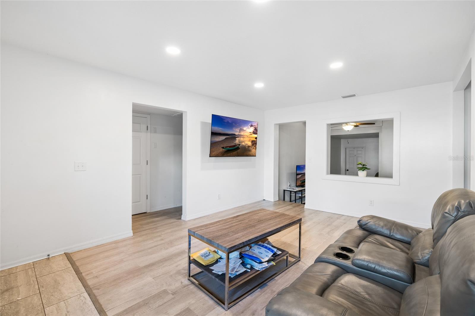 2227 19TH STREET S