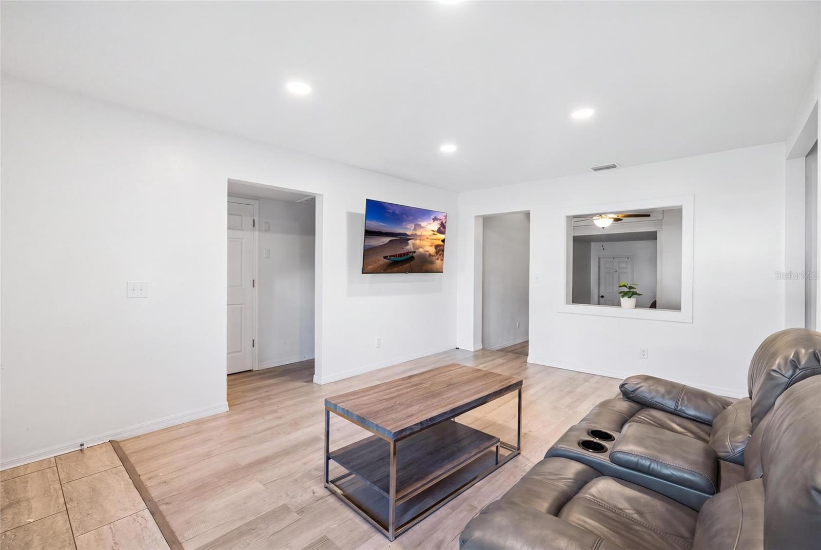 2227 19TH STREET S