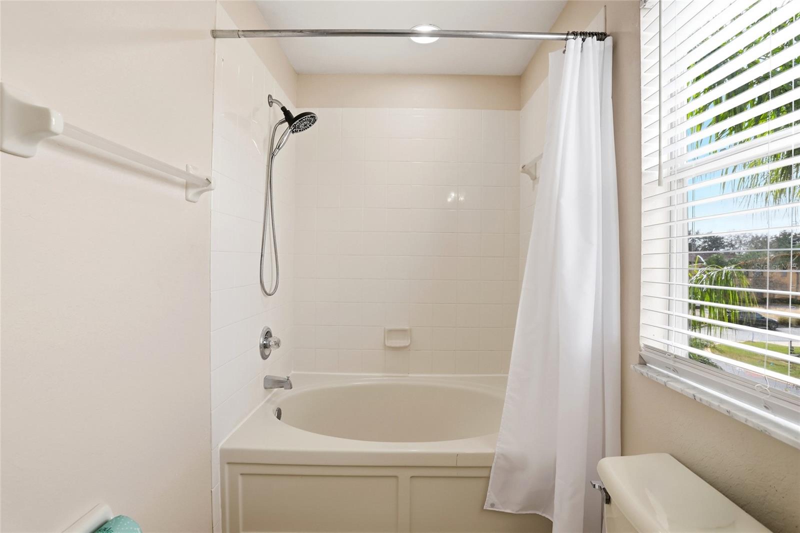 REGAL PALMS AT HIGHLAND RESERVE PH 04 - Residential