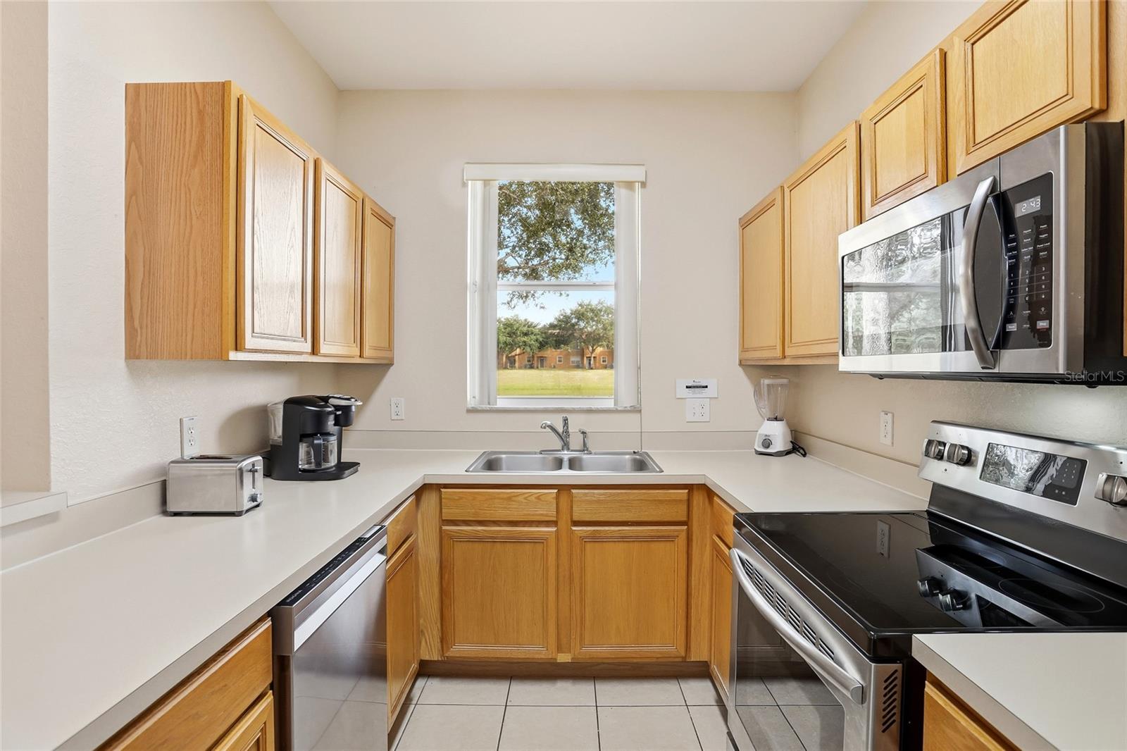 REGAL PALMS AT HIGHLAND RESERVE PH 04 - Residential