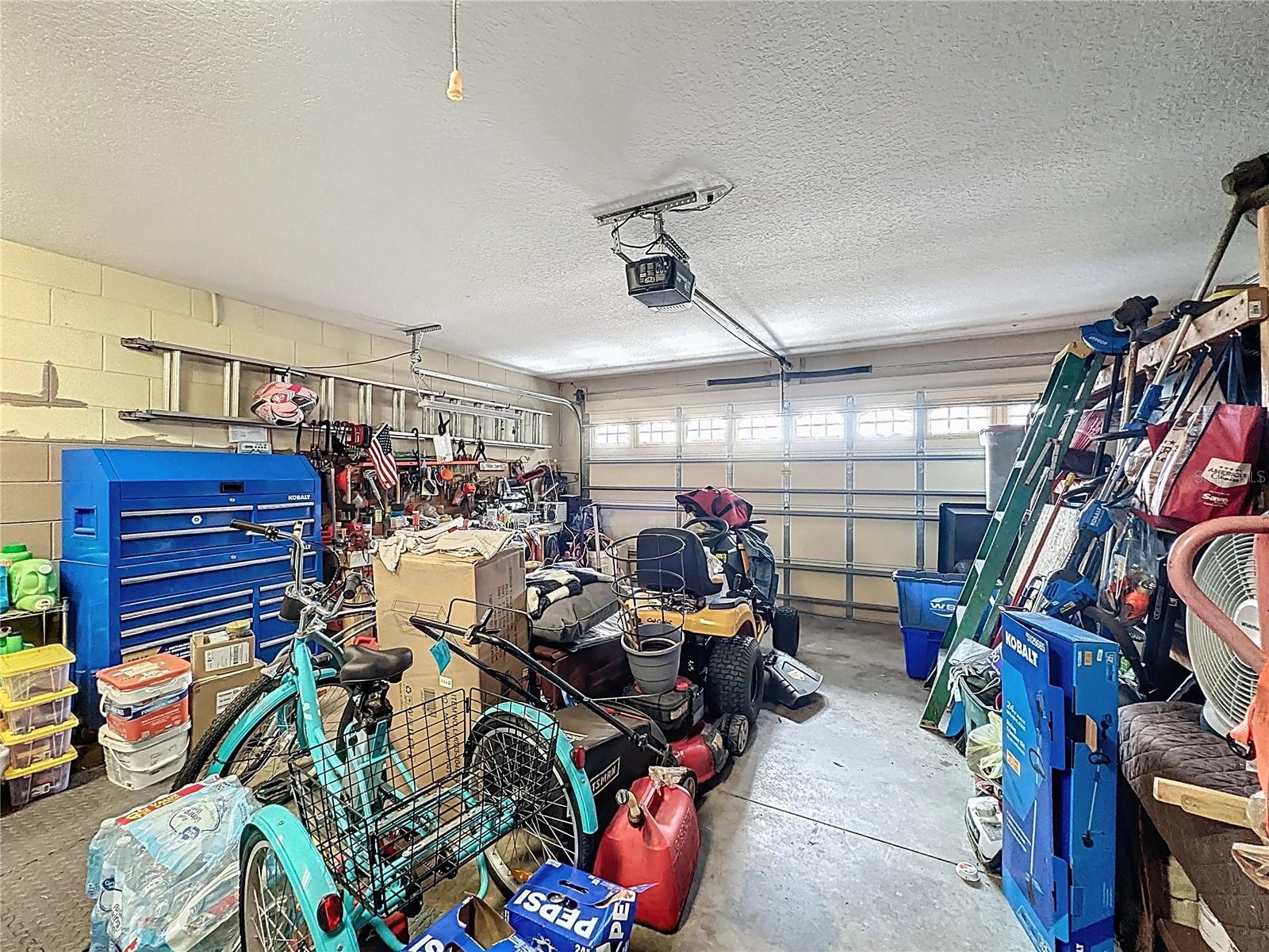 LAKE DOUGLAS LANDING - Residential