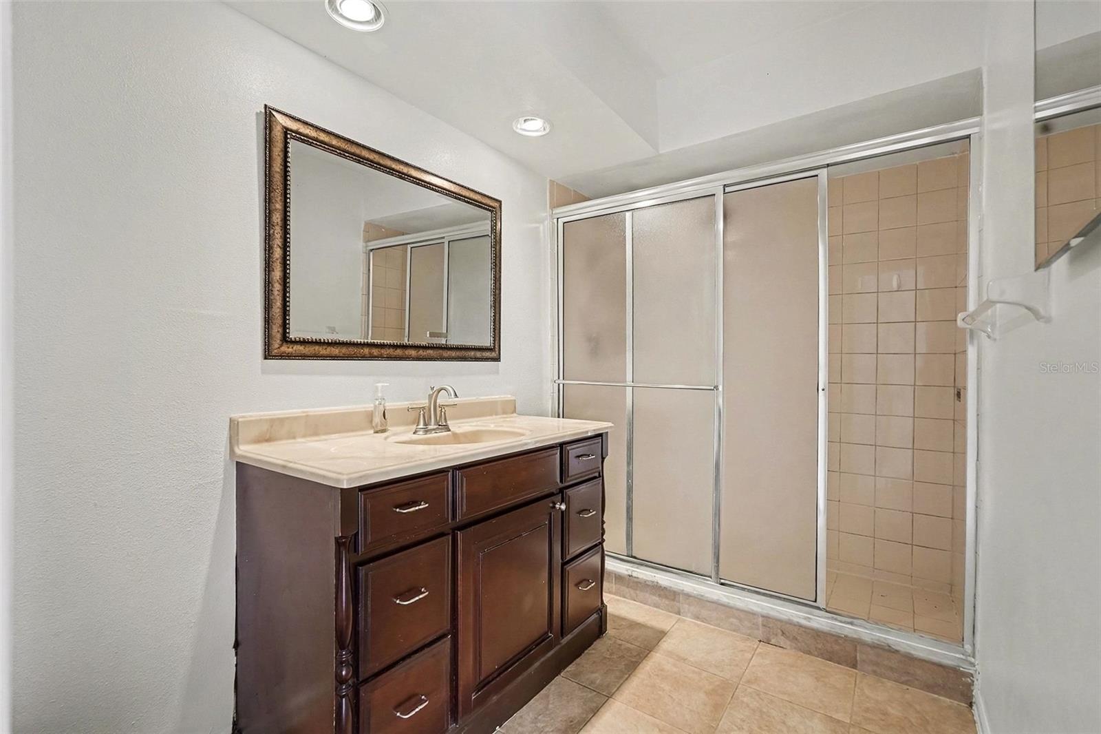 LAKEVIEW VILLAS AT PEBBLE CREE - Residential