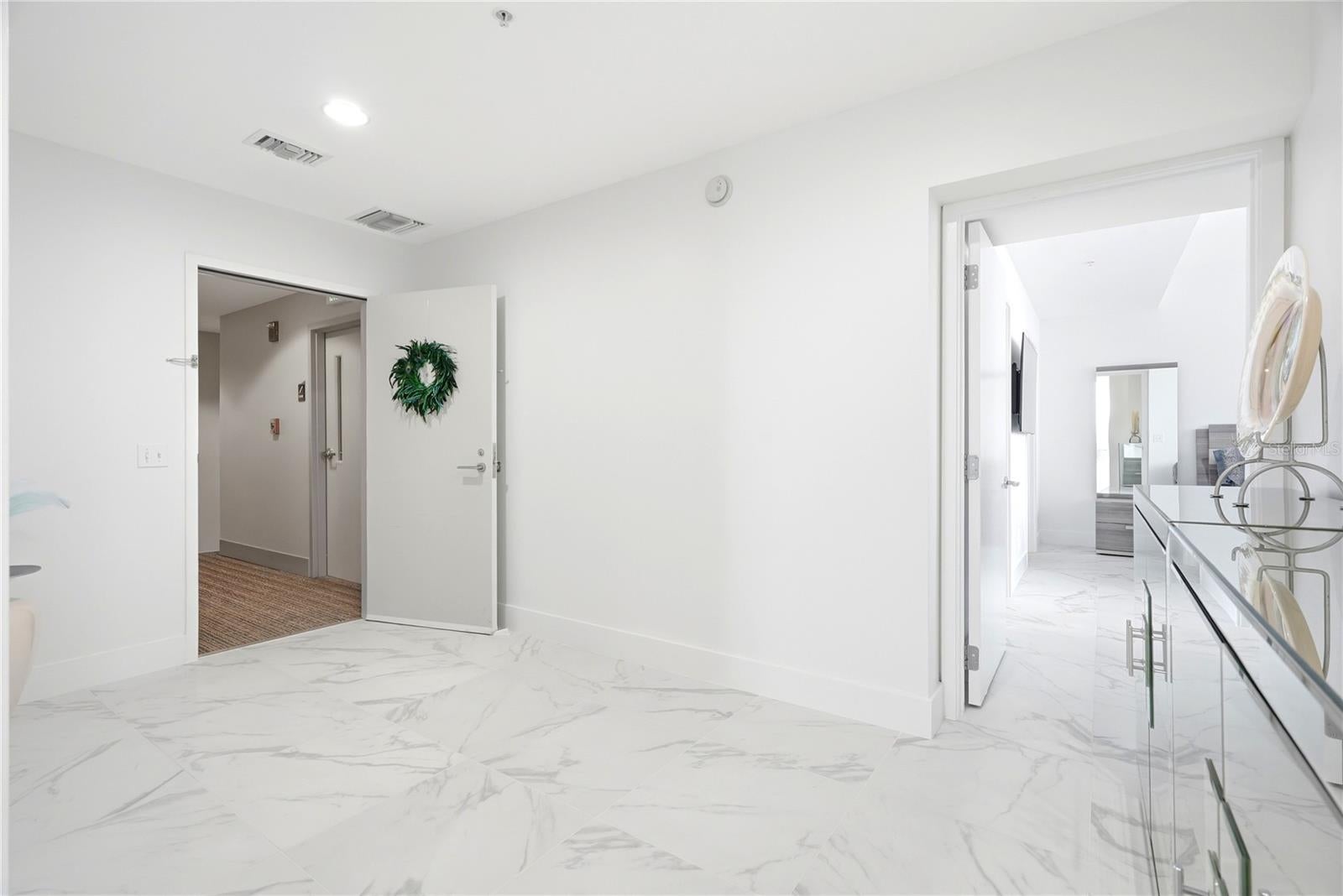 175 1ST STREET S 1008