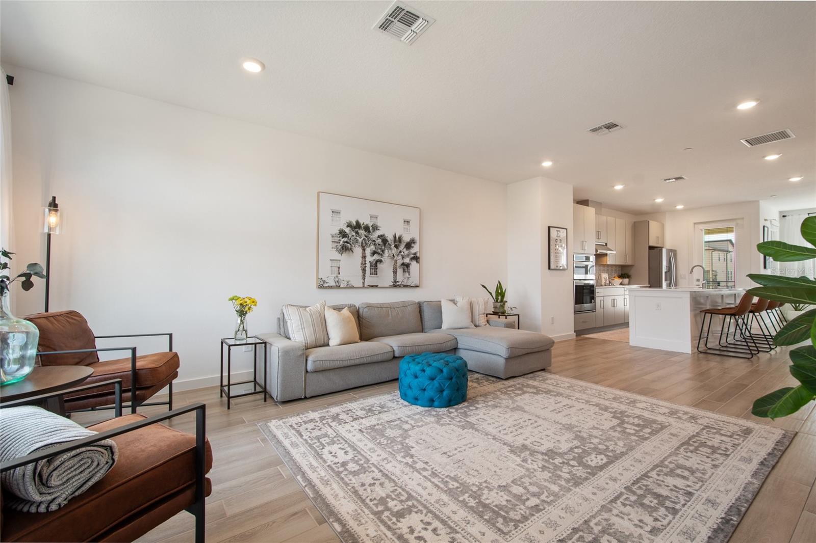 LAUREATE PARK NBRHD CENTER PH 3 - Residential