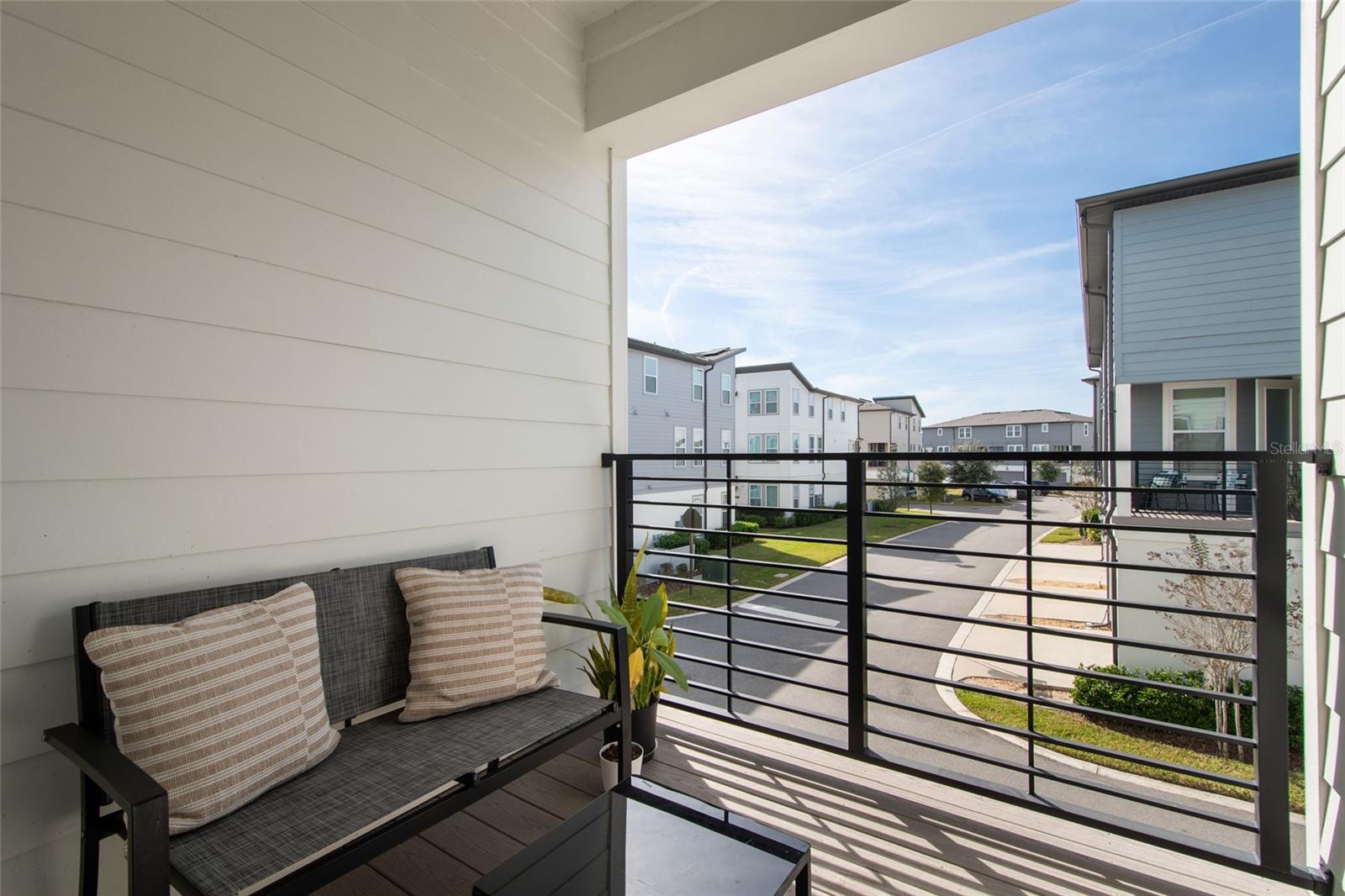 LAUREATE PARK NBRHD CENTER PH 3 - Residential