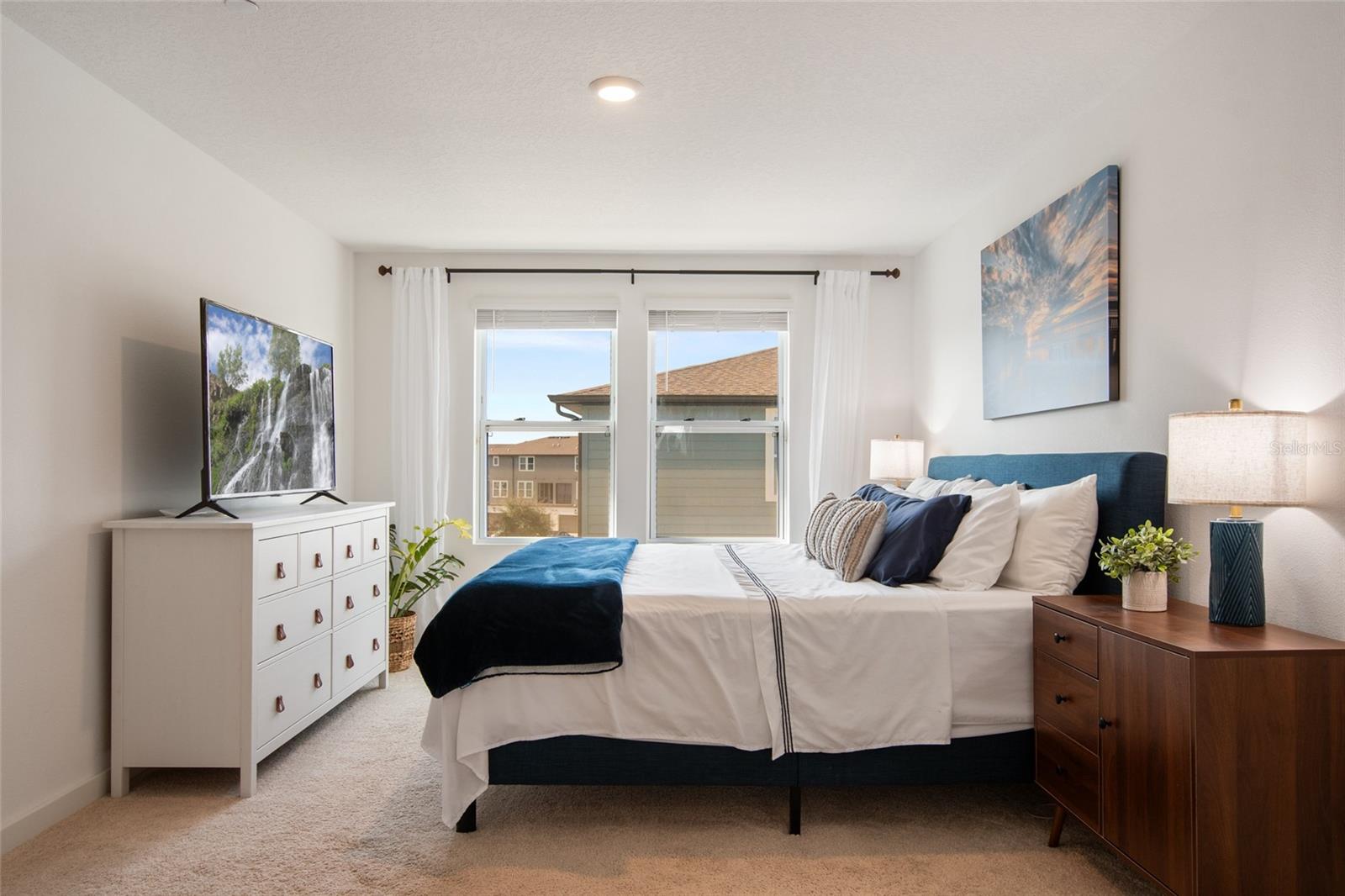 LAUREATE PARK NBRHD CENTER PH 3 - Residential