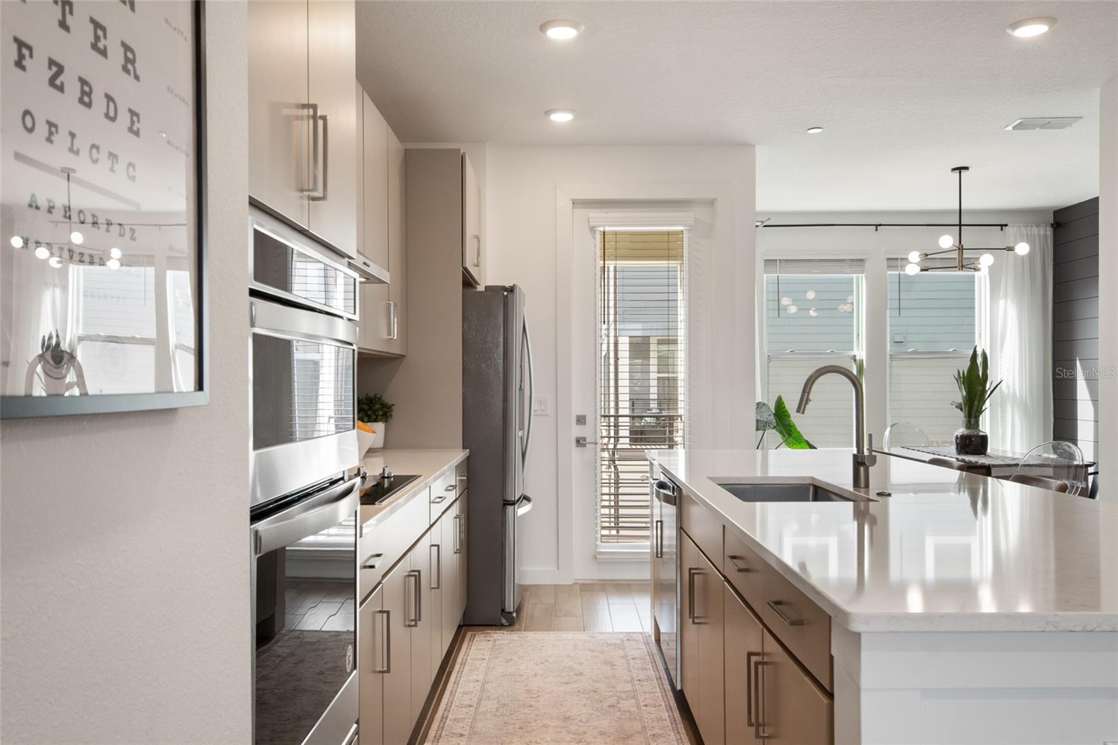 LAUREATE PARK NBRHD CENTER PH 3 - Residential