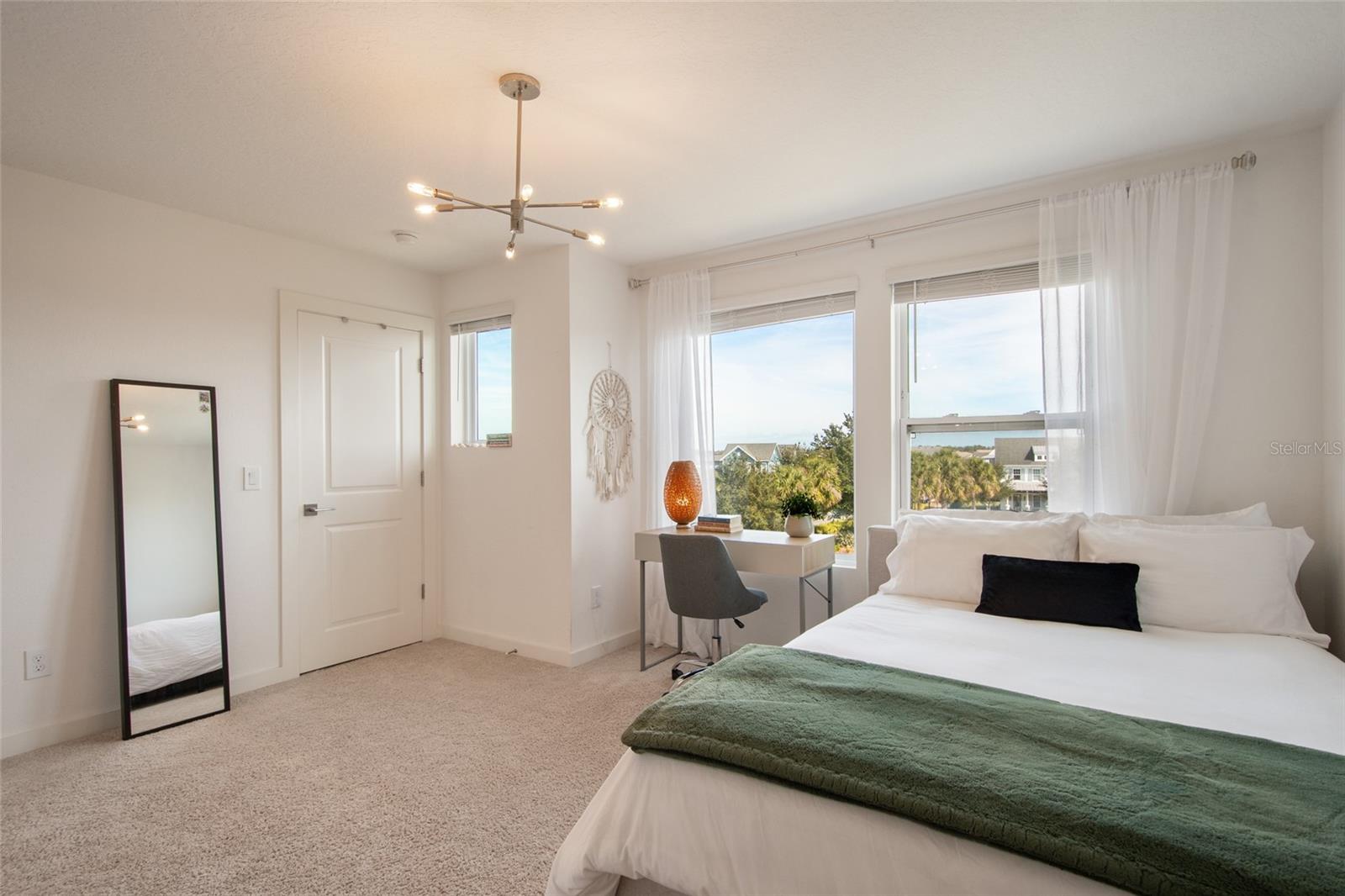 LAUREATE PARK NBRHD CENTER PH 3 - Residential