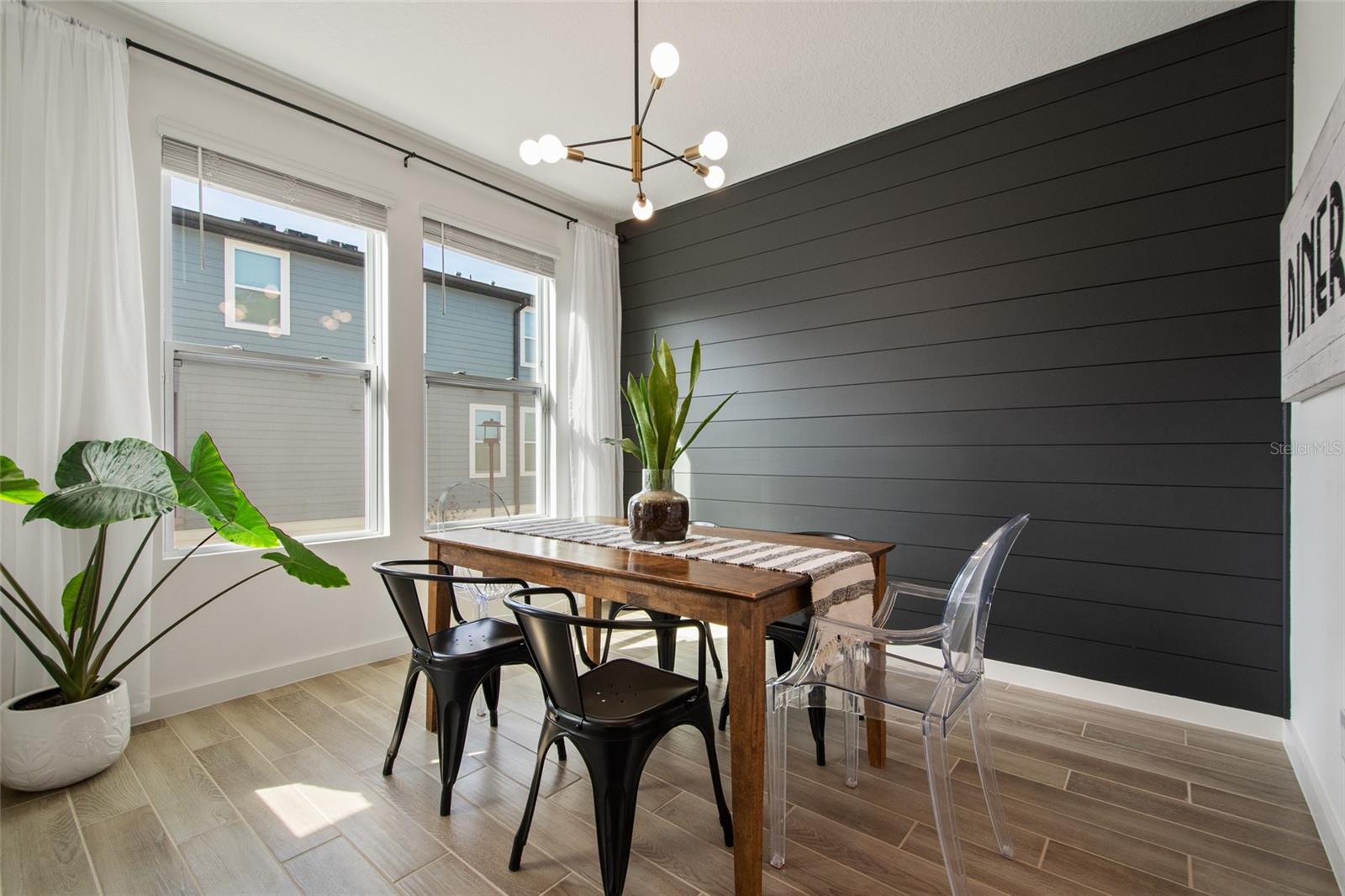 LAUREATE PARK NBRHD CENTER PH 3 - Residential