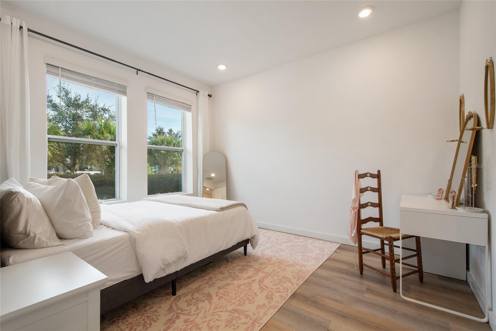 LAUREATE PARK NBRHD CENTER PH 3 - Residential