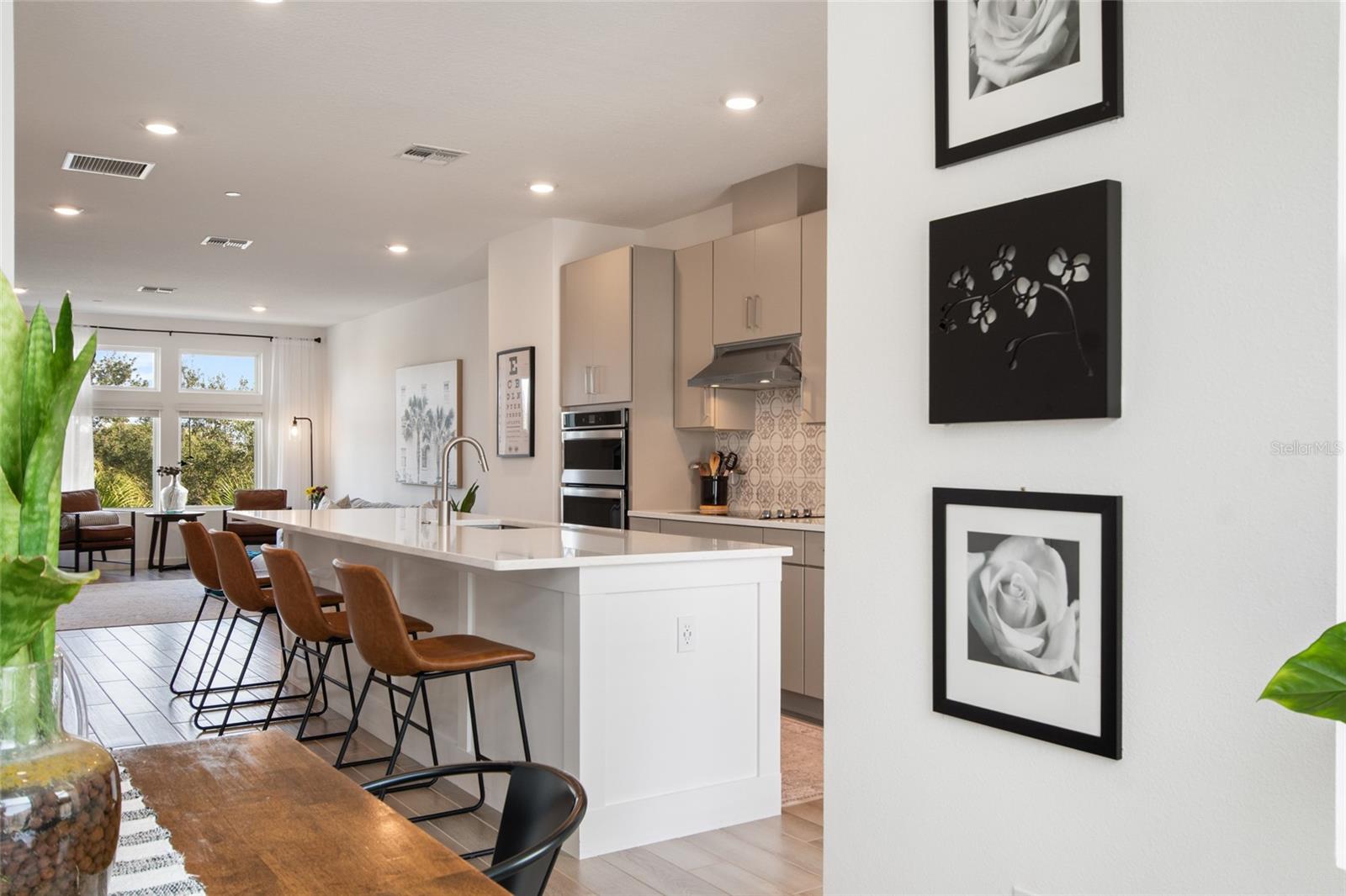 LAUREATE PARK NBRHD CENTER PH 3 - Residential