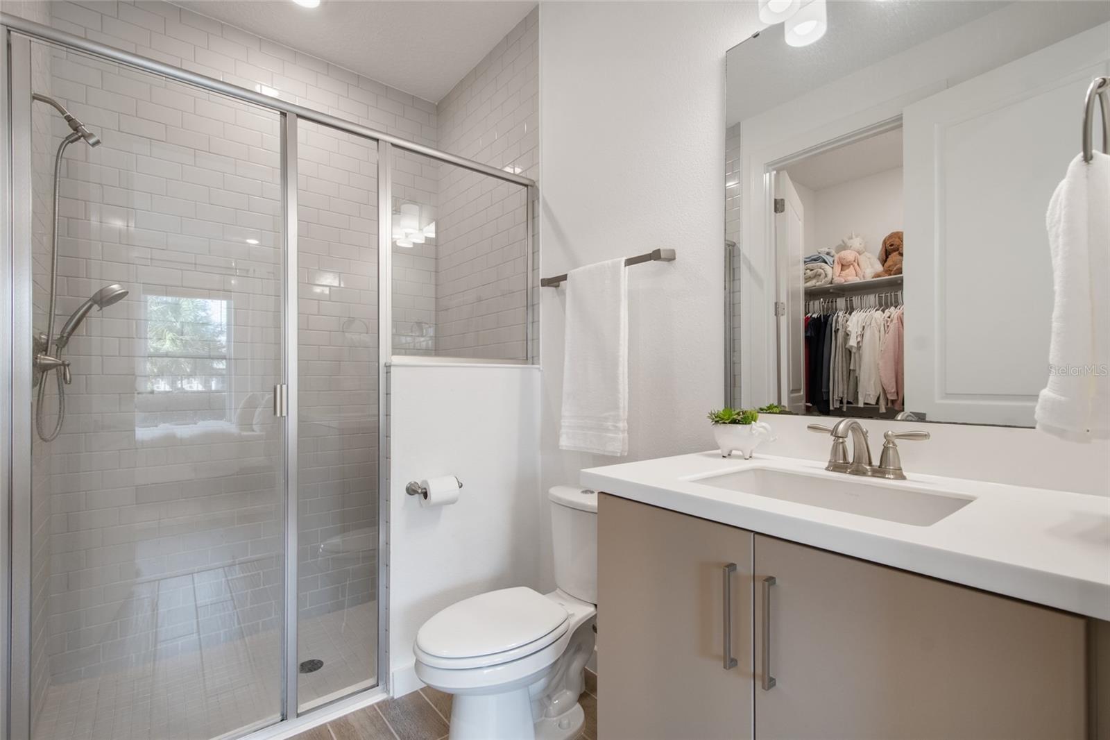 LAUREATE PARK NBRHD CENTER PH 3 - Residential