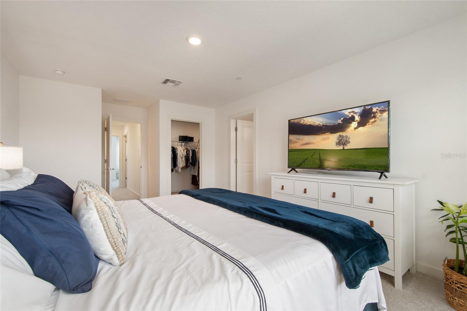 LAUREATE PARK NBRHD CENTER PH 3 - Residential