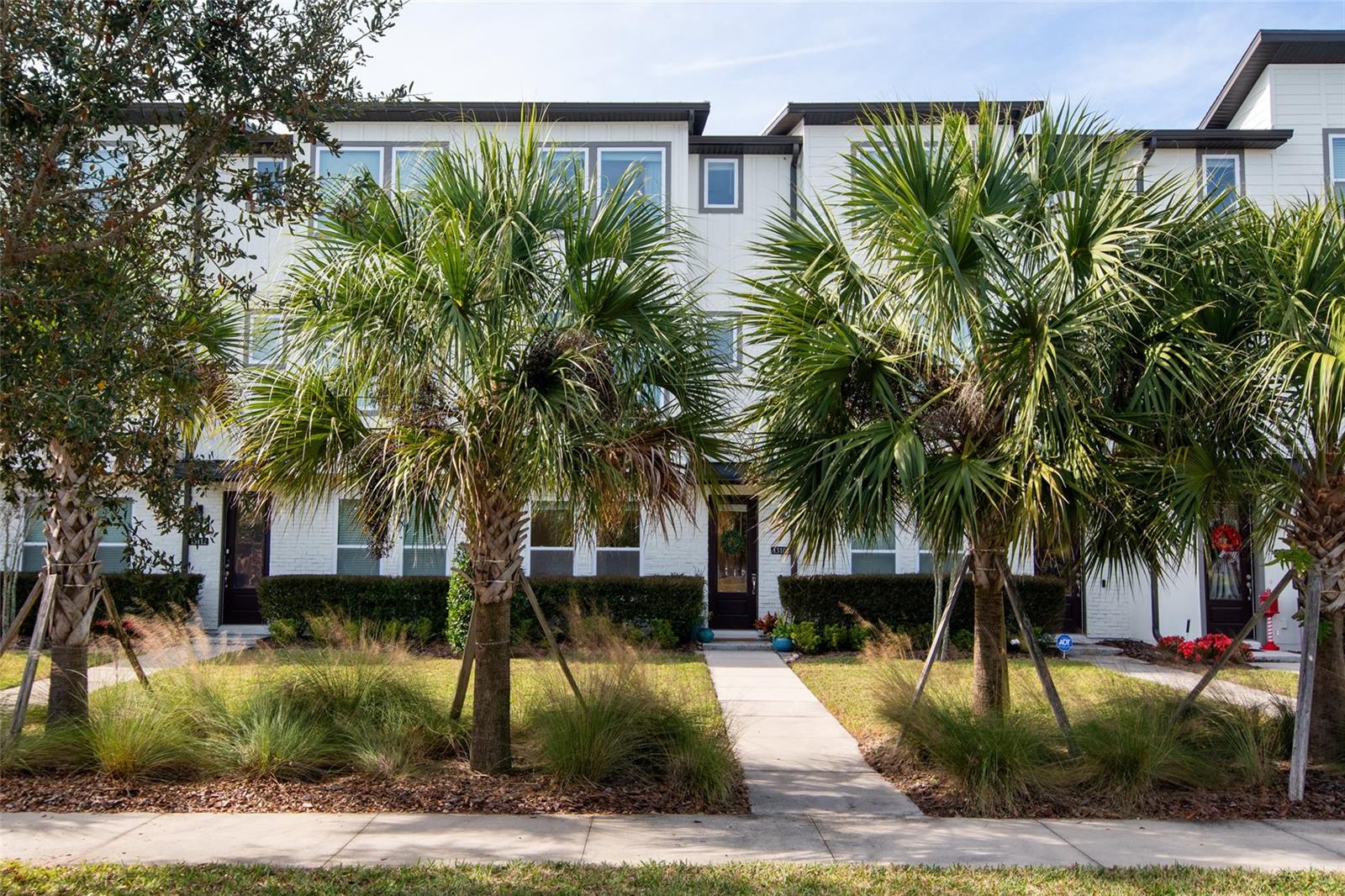 LAUREATE PARK NBRHD CENTER PH 3 - Residential