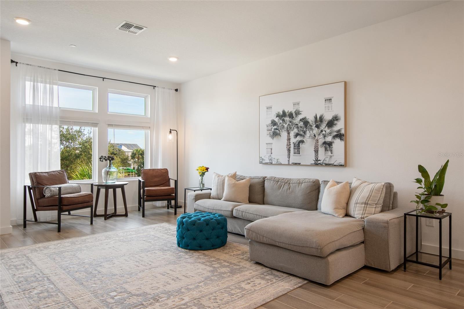 LAUREATE PARK NBRHD CENTER PH 3 - Residential