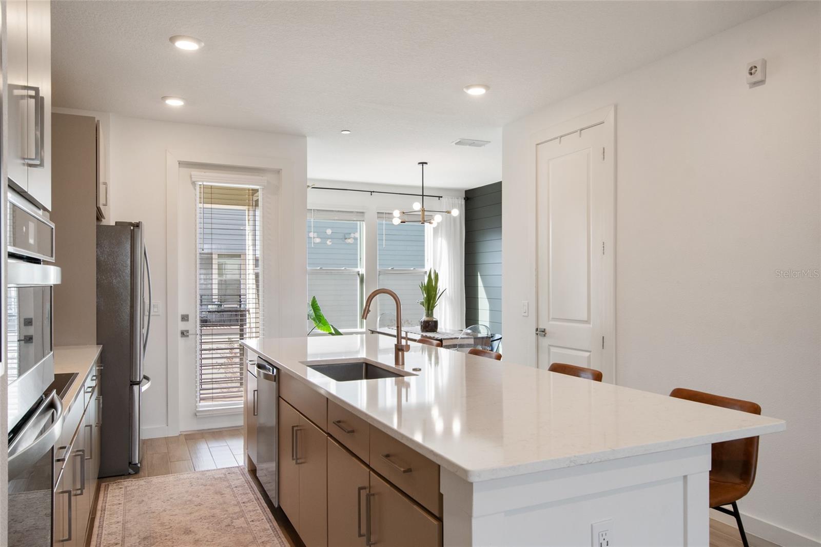 LAUREATE PARK NBRHD CENTER PH 3 - Residential