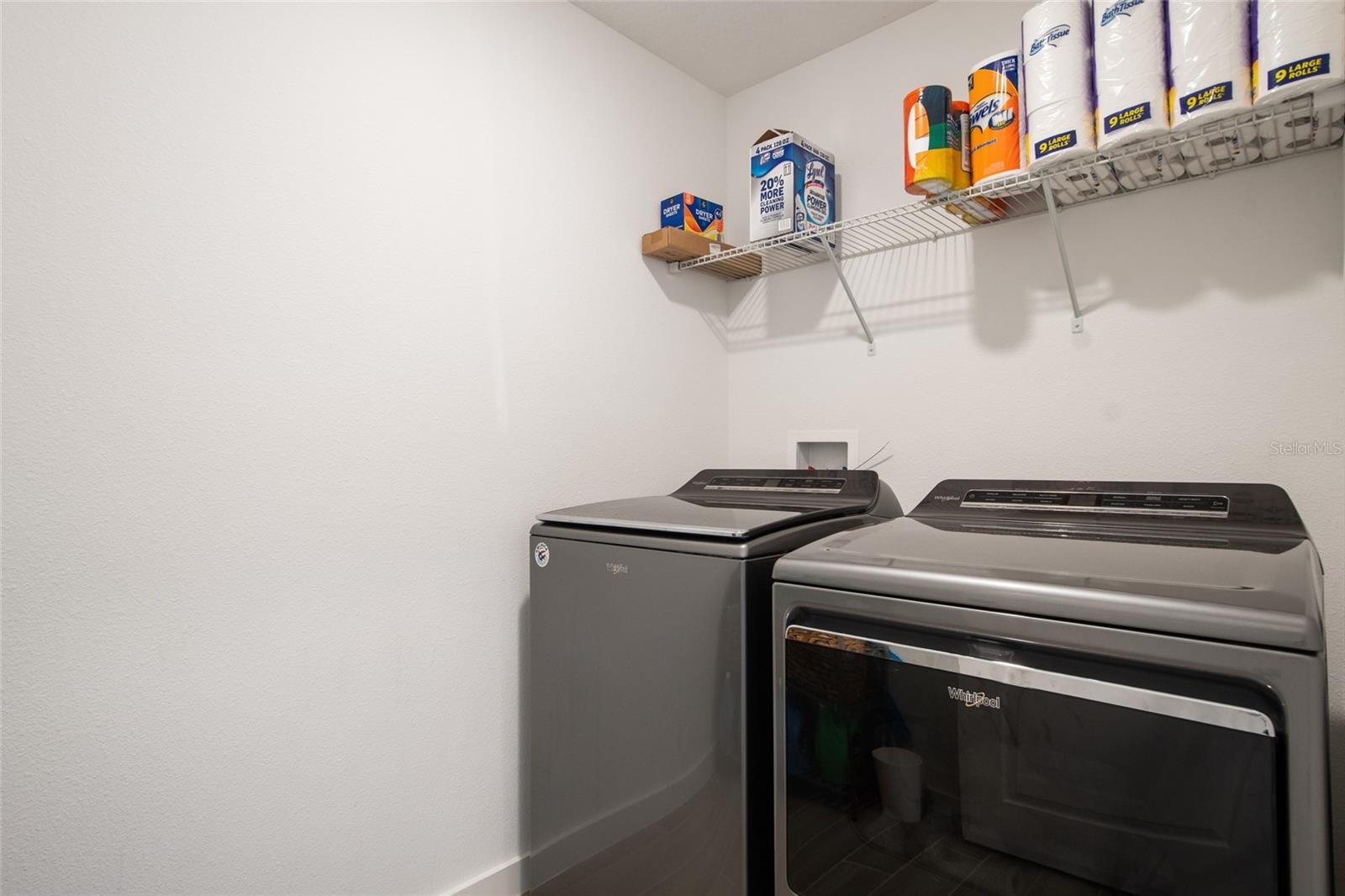 LAUREATE PARK NBRHD CENTER PH 3 - Residential