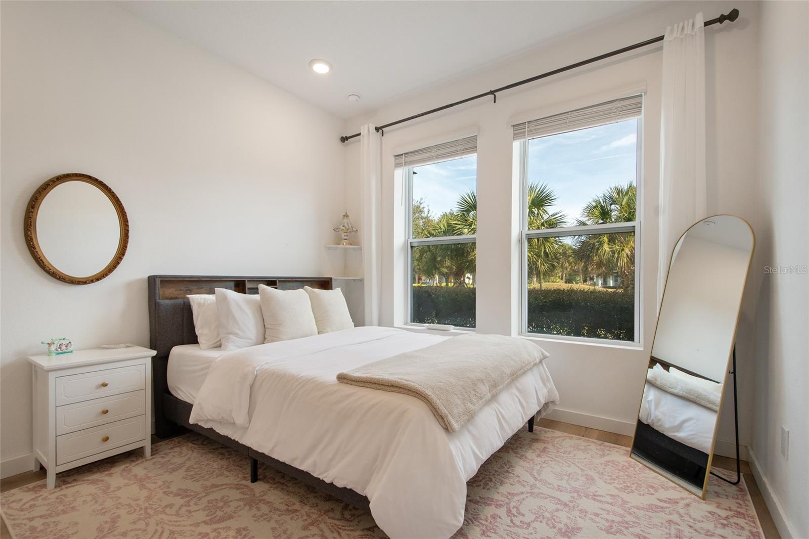 LAUREATE PARK NBRHD CENTER PH 3 - Residential