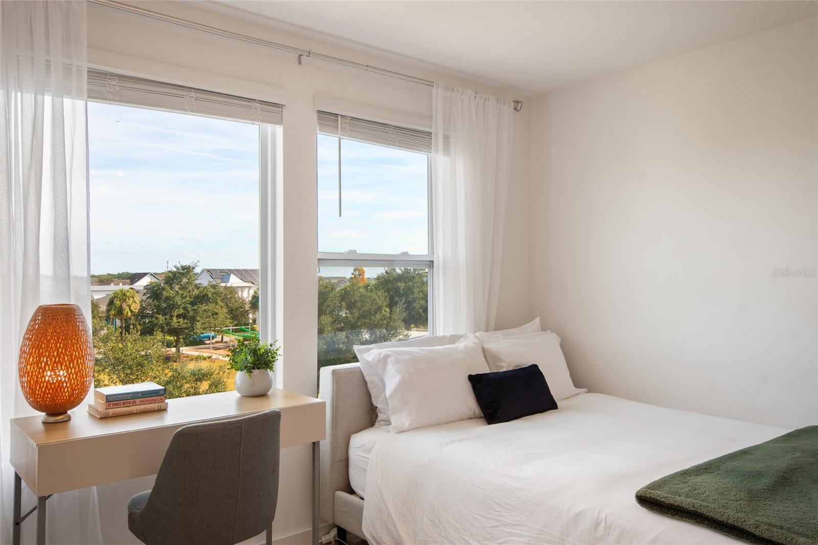 LAUREATE PARK NBRHD CENTER PH 3 - Residential