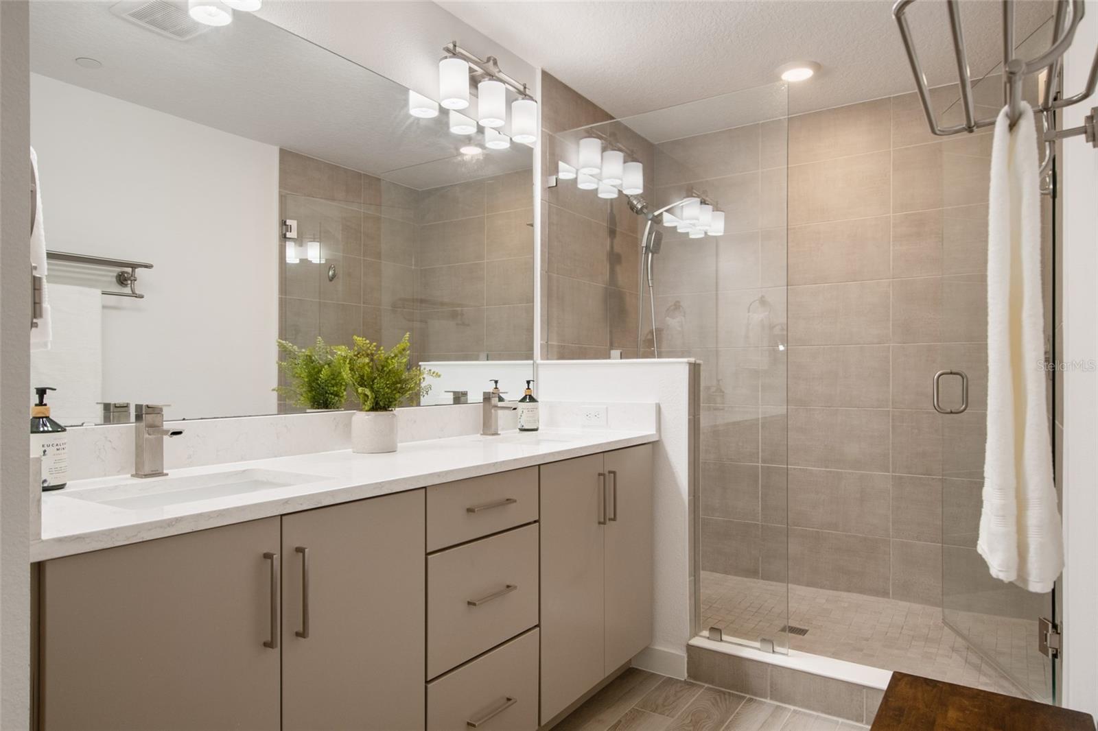 LAUREATE PARK NBRHD CENTER PH 3 - Residential