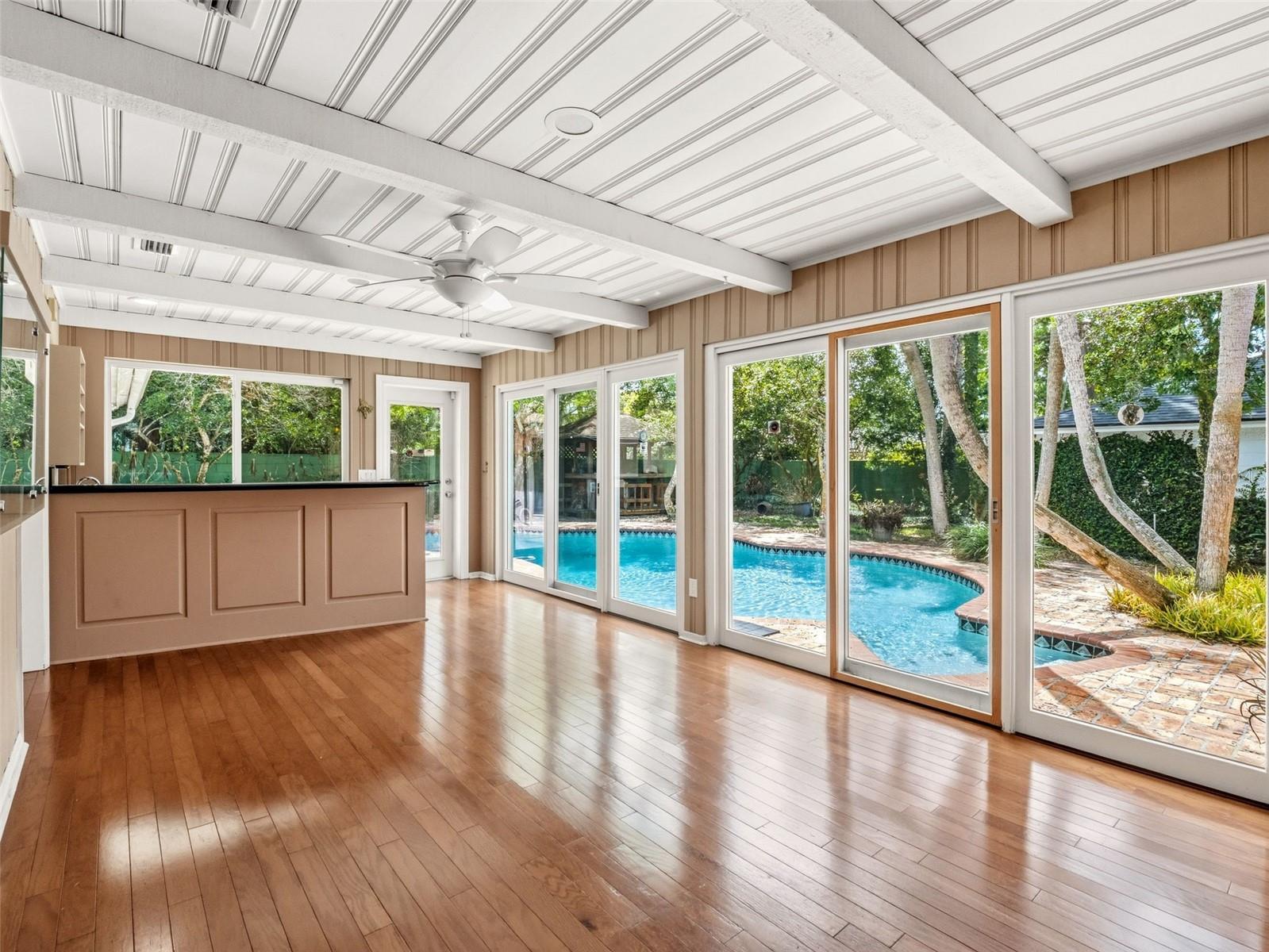 SOUTHERN OAKS - Residential