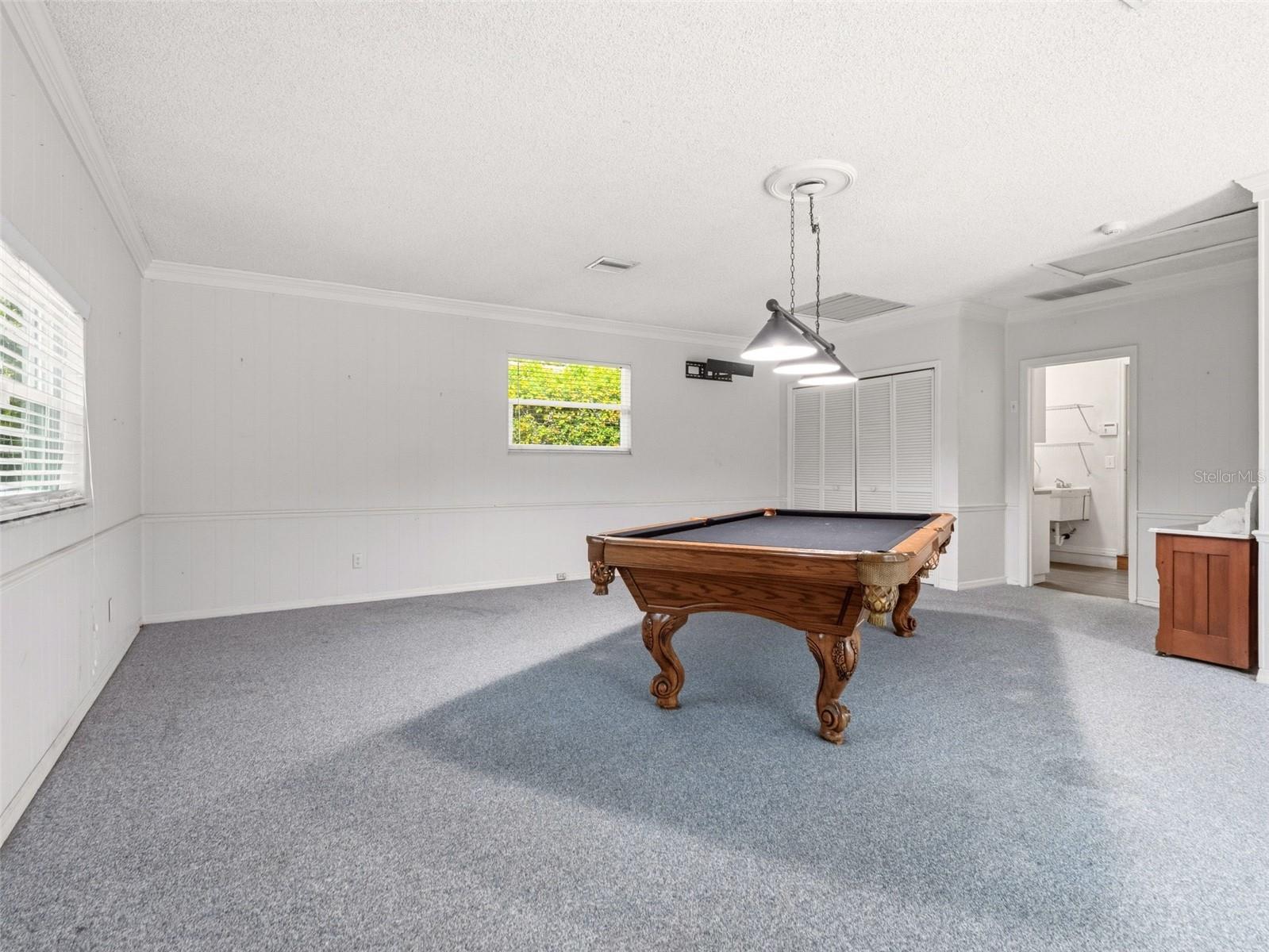 SOUTHERN OAKS - Residential