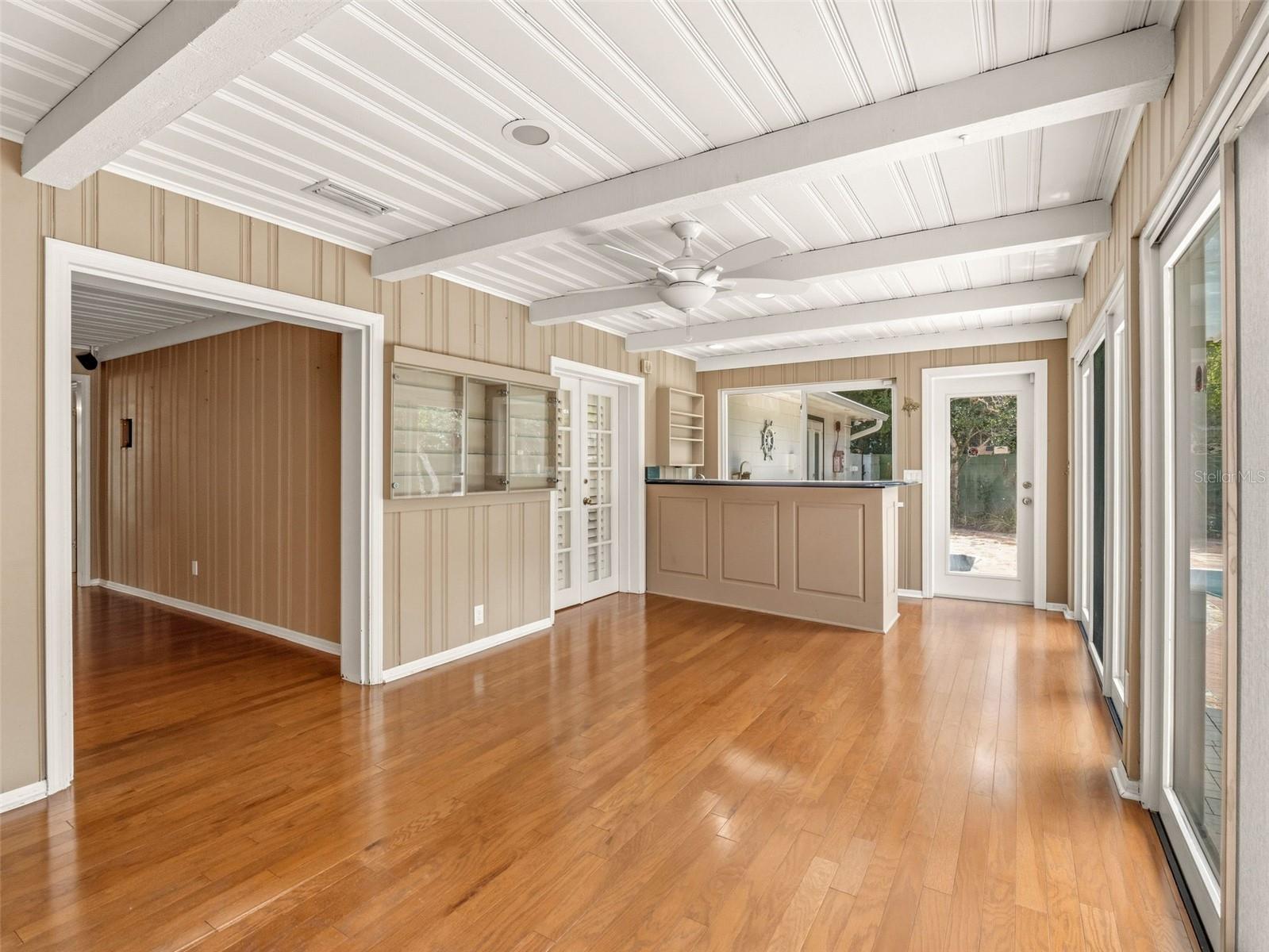 SOUTHERN OAKS - Residential